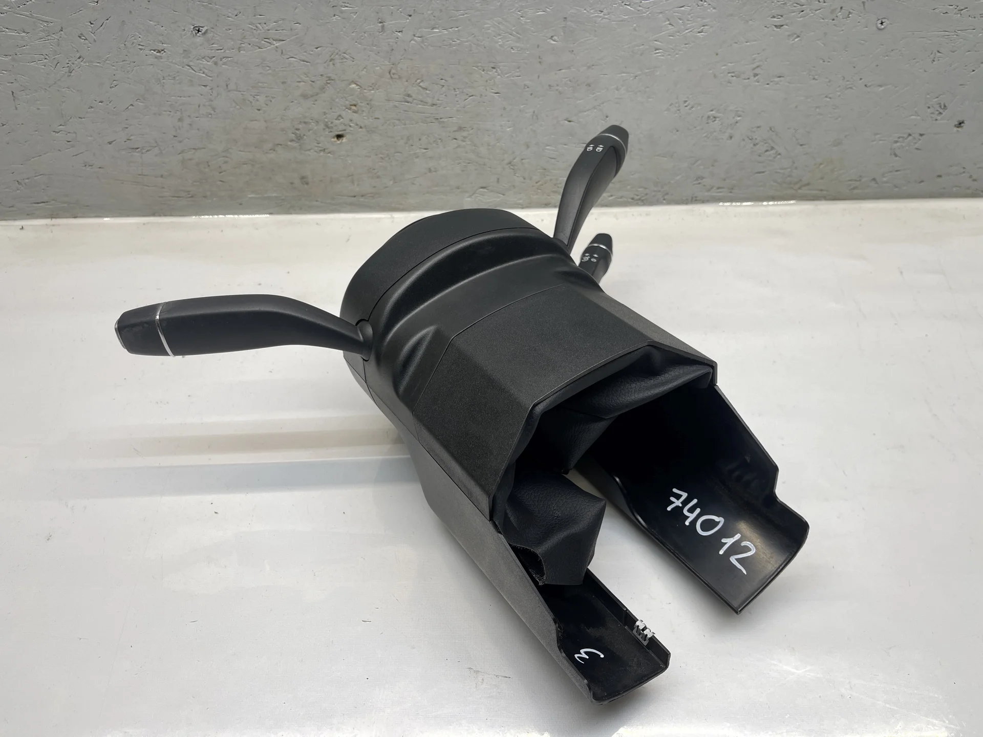 Переключатель подрулевой Mercedes-Benz C117 270 A2469004114 - миниатюра 5