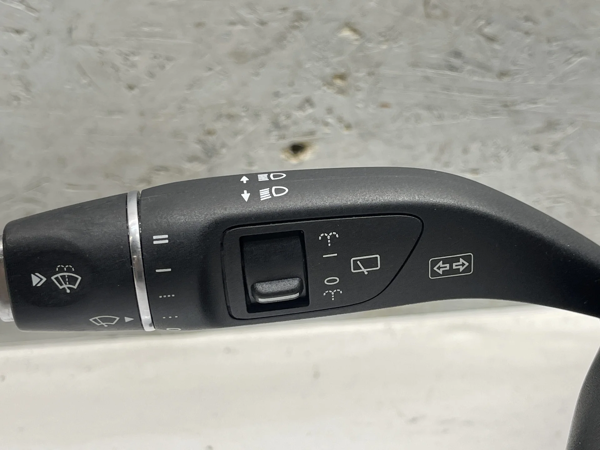 Переключатель подрулевой Mercedes-Benz W176 270 A2469004908 - миниатюра 3