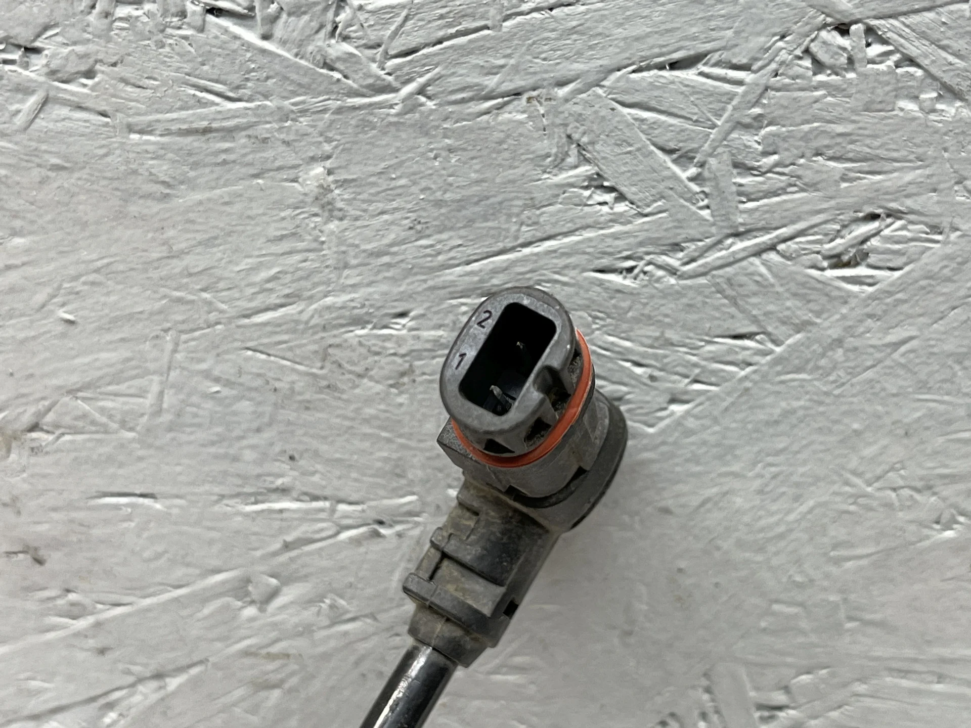 Датчик ABS передний Mercedes-Benz W221 A2215400317 - миниатюра 2