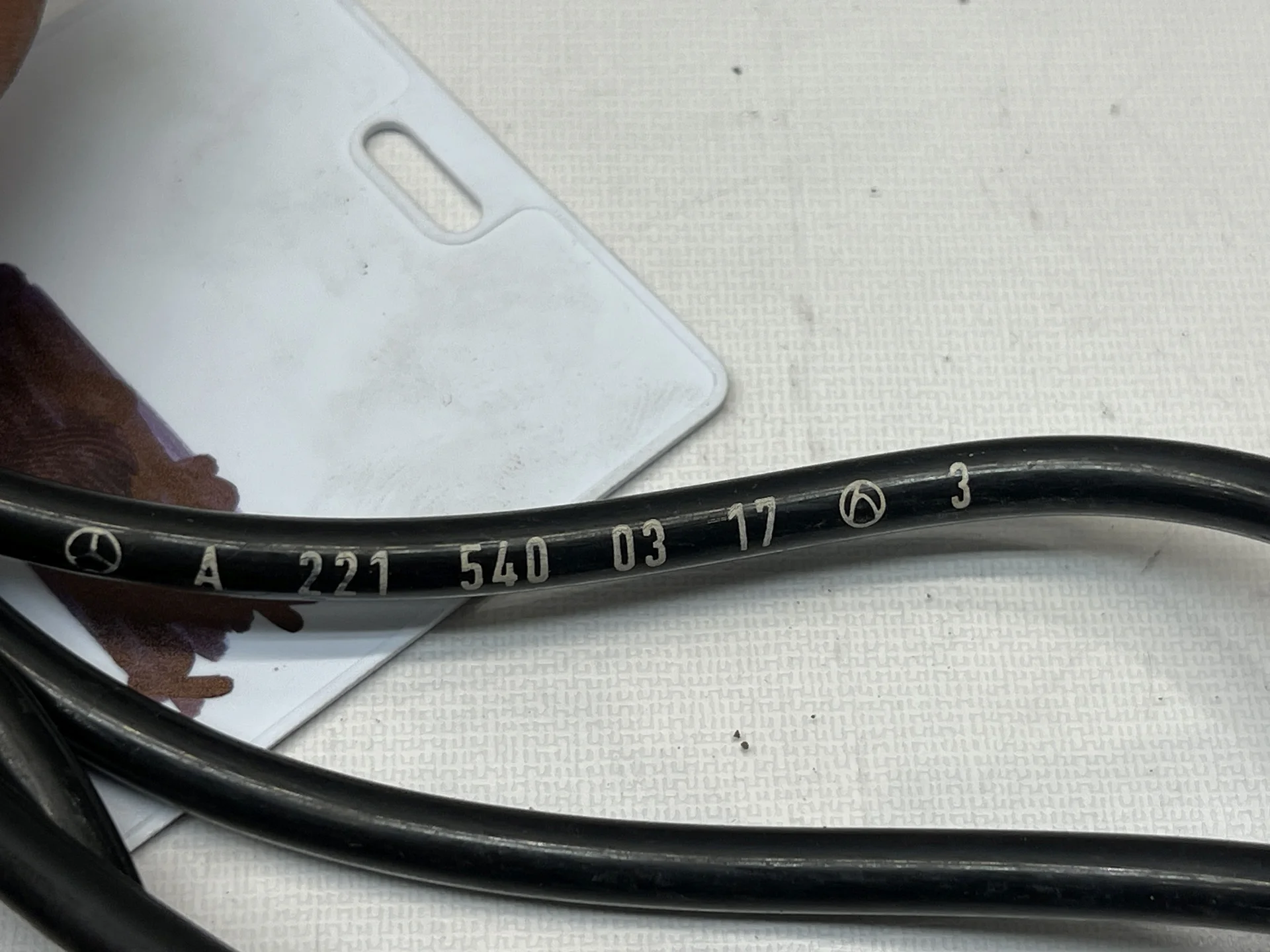 Датчик ABS передний Mercedes-Benz W221 A2215400317 - миниатюра 4