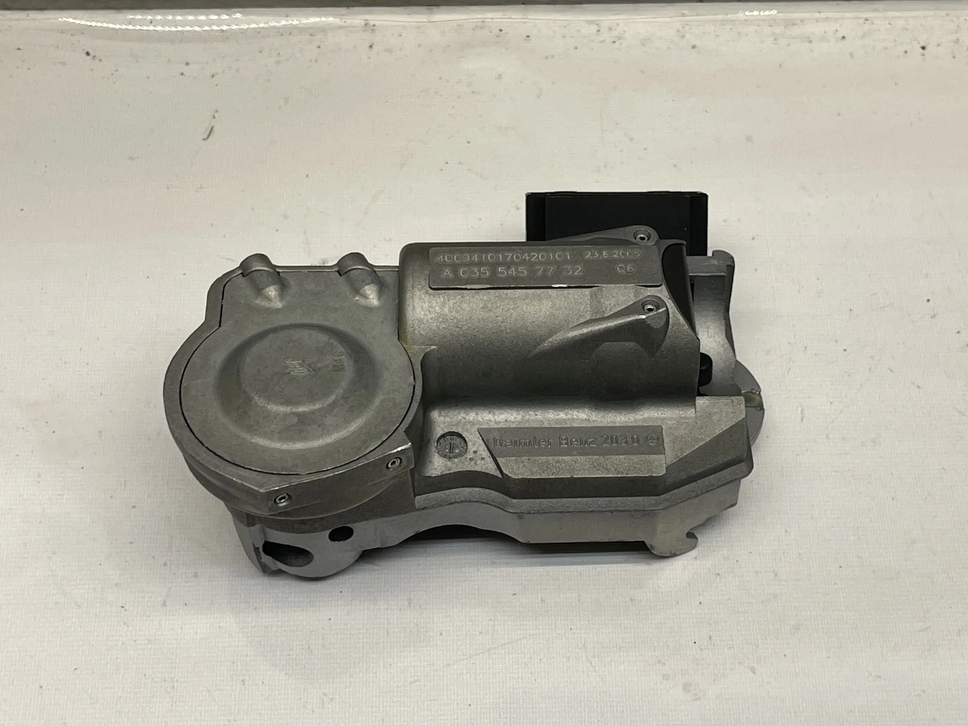 Механизм блокировки рулевого колеса Mercedes-Benz W639 272 A0355457732 - изображение 1