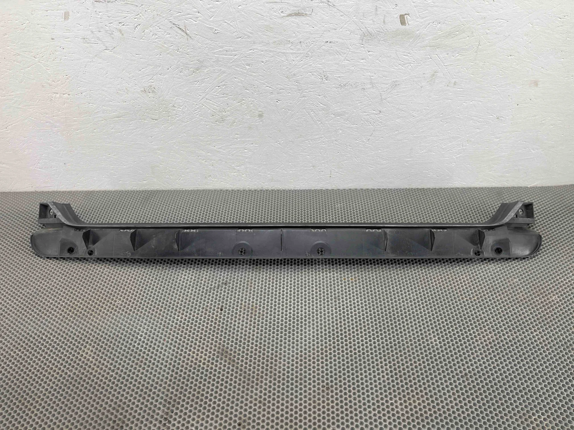 Кронштейн заднего бампера  BMW 7 серия IV - E66  51127155447 - миниатюра 2