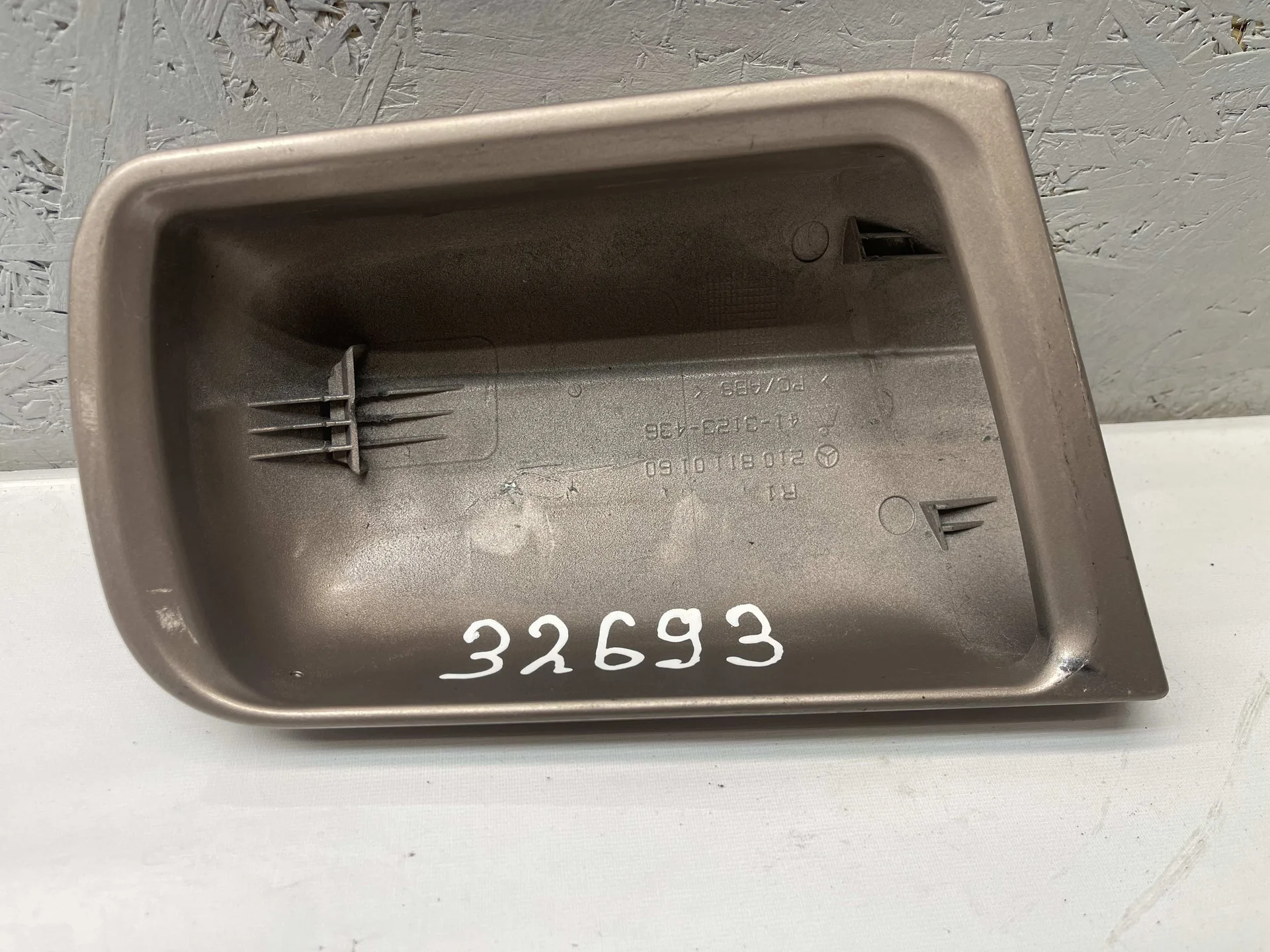 Корпус зеркала лев. Mercedes-Benz W210  A2108110160 - миниатюра 2