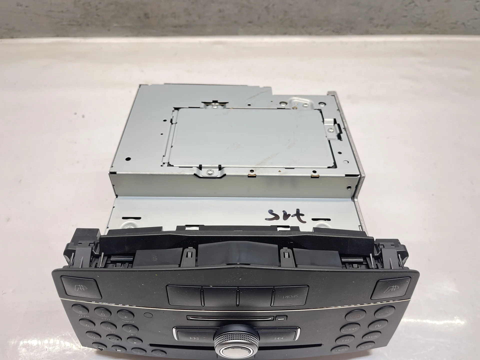 Команд Mercedes-Benz W204 271 A2049063100 - миниатюра 6