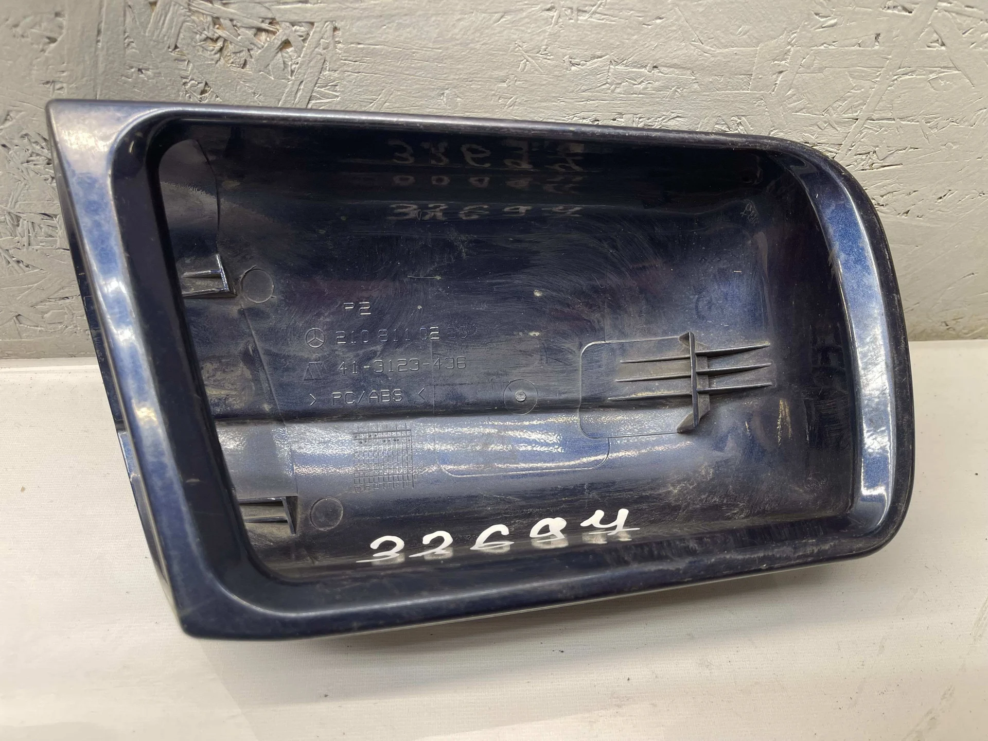 Корпус зеркала прав. Mercedes-Benz W210  A2108110260 - миниатюра 2
