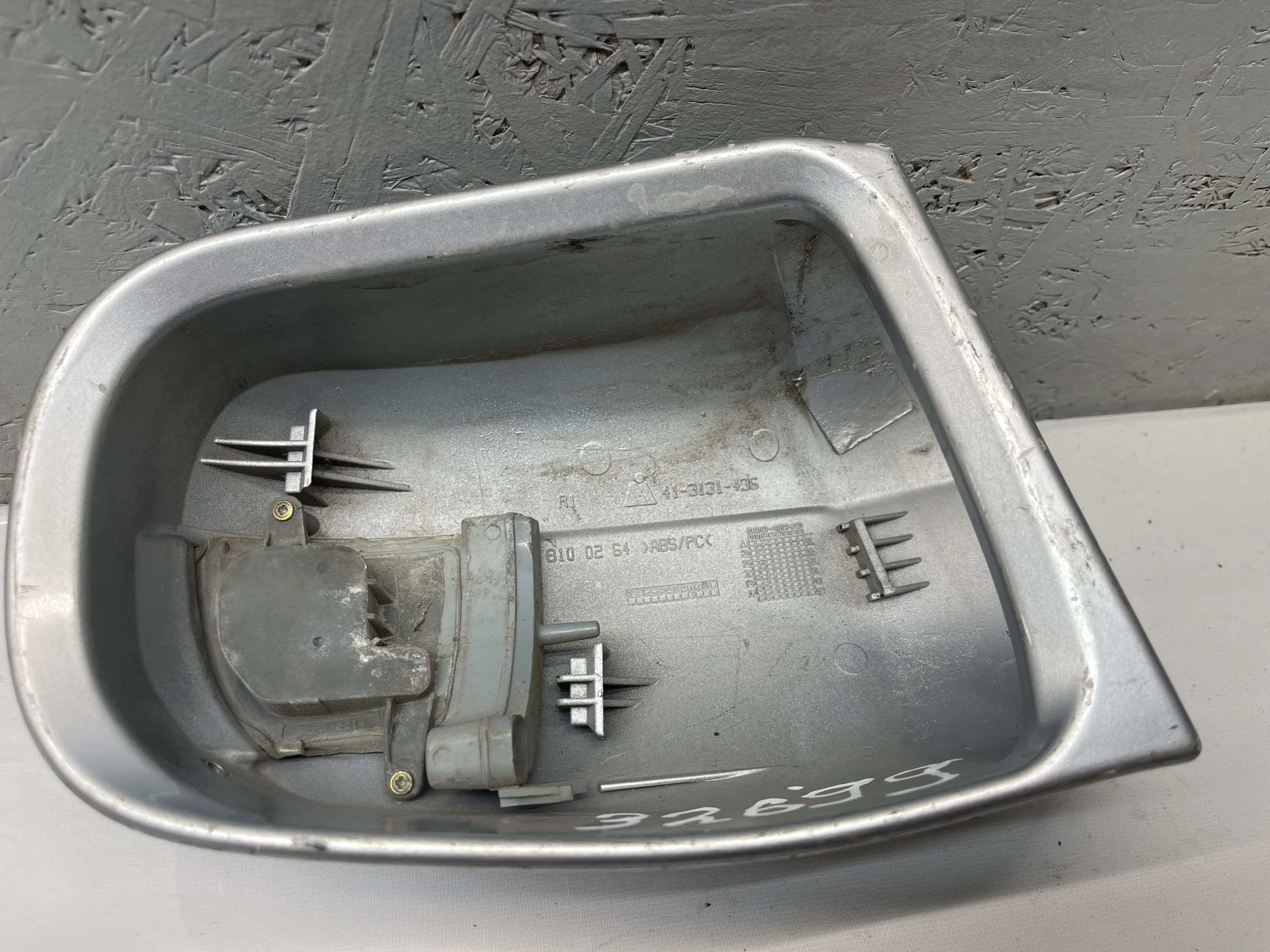 Корпус зеркала прав. Mercedes-Benz W210  A2108100264 - миниатюра 5