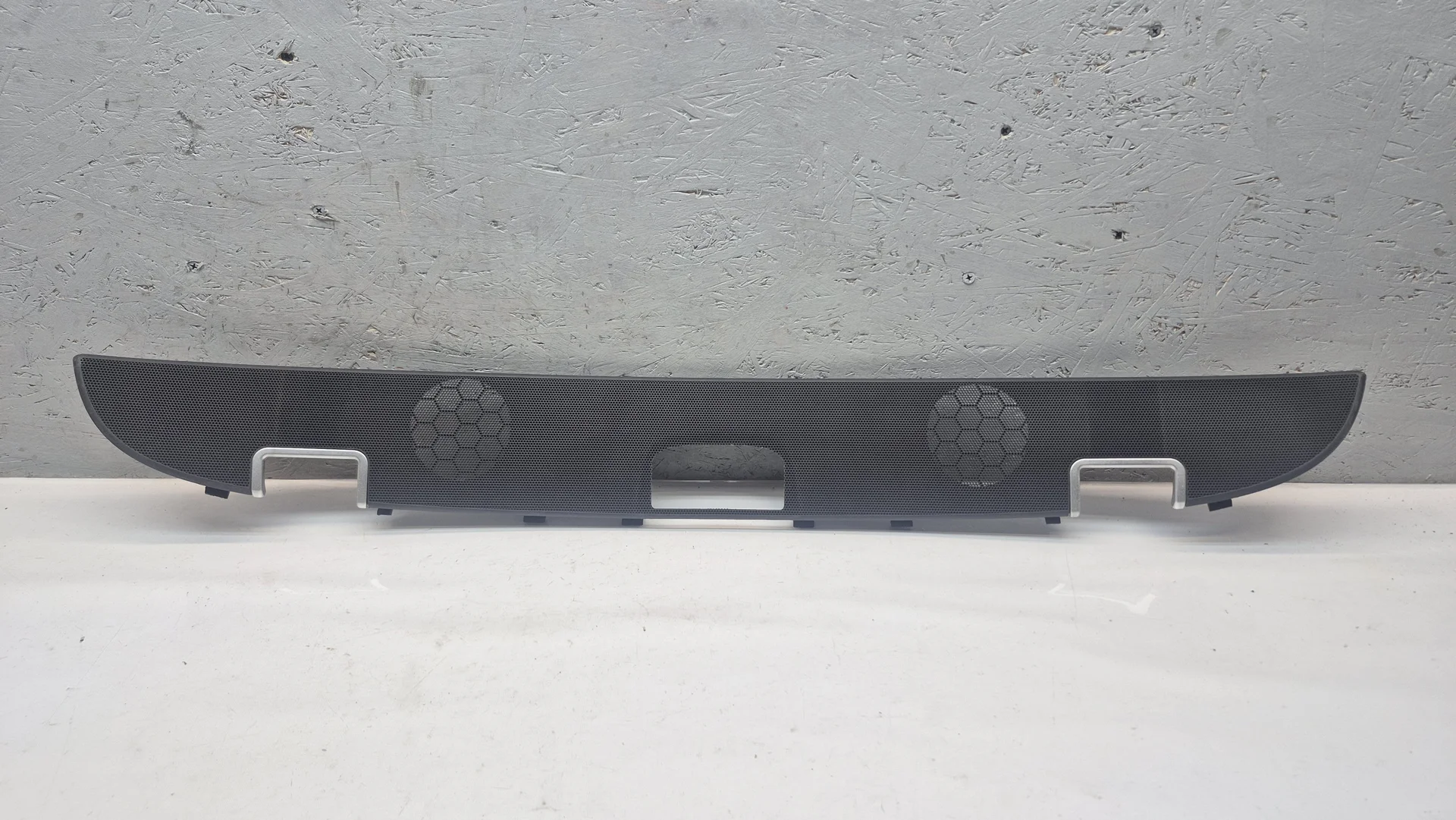 Накладка на динамик Mercedes-Benz R230 A2306900030 - изображение 1