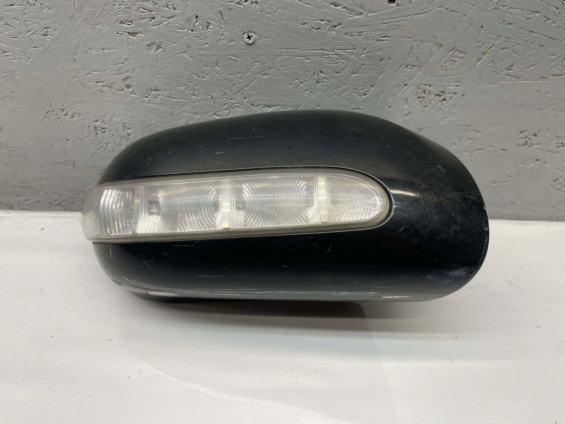 Корпус зеркала прав. Mercedes-Benz W220 A2208101064 - изображение 1