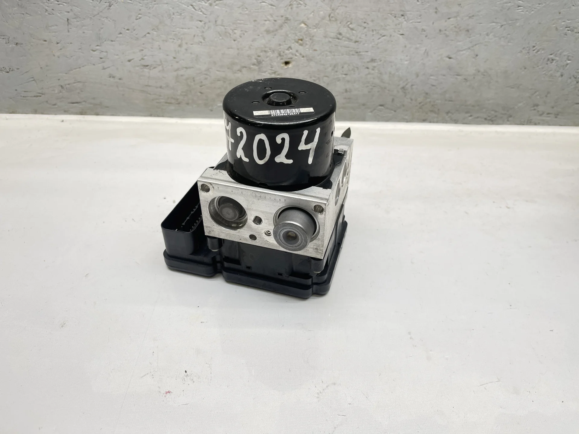 Блок ABS (насос) Mercedes-Benz W204 271 A1724312712 - изображение 1