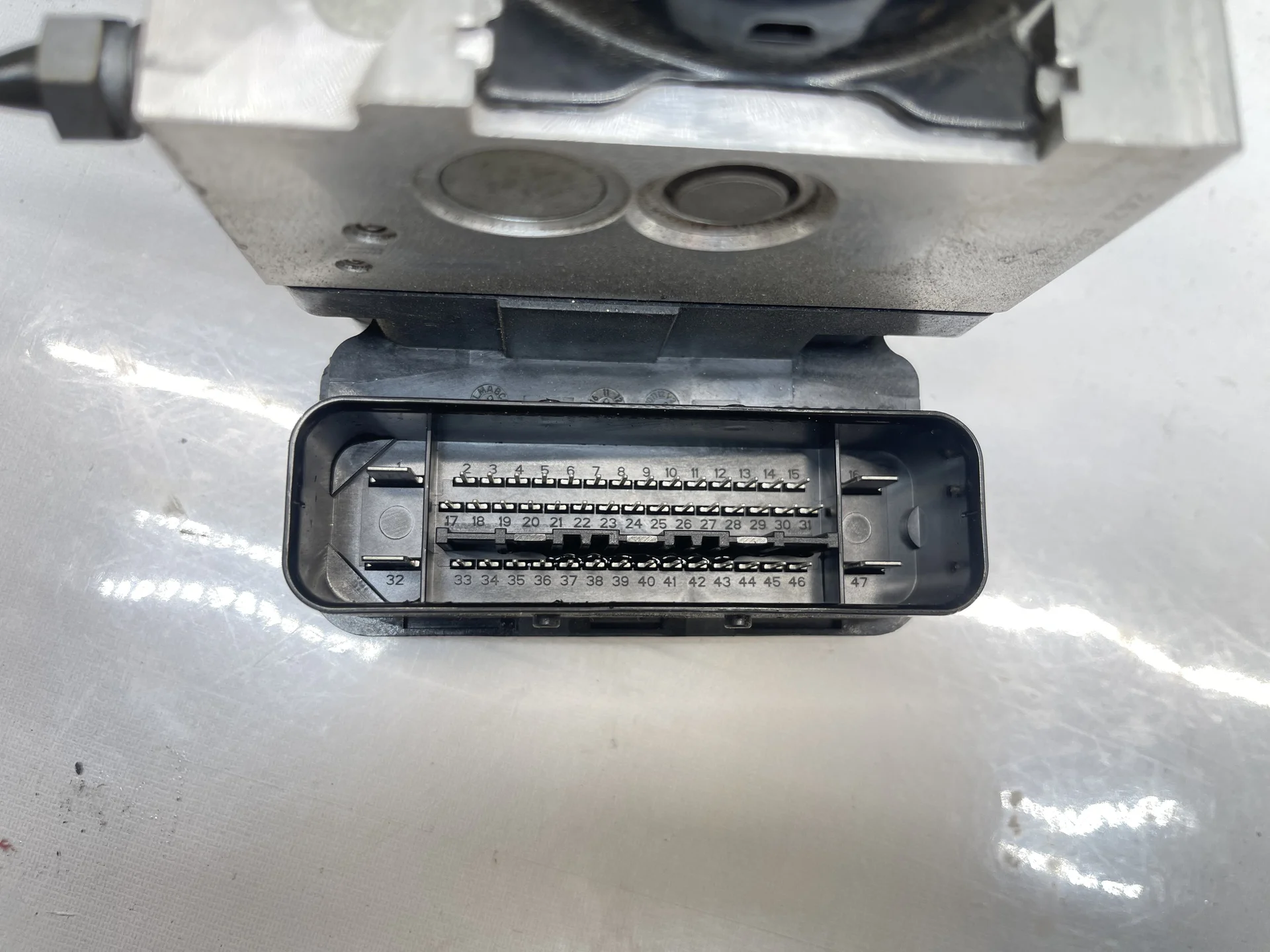 Блок ABS (насос) Mercedes-Benz W204 271 A1724312712 - миниатюра 2