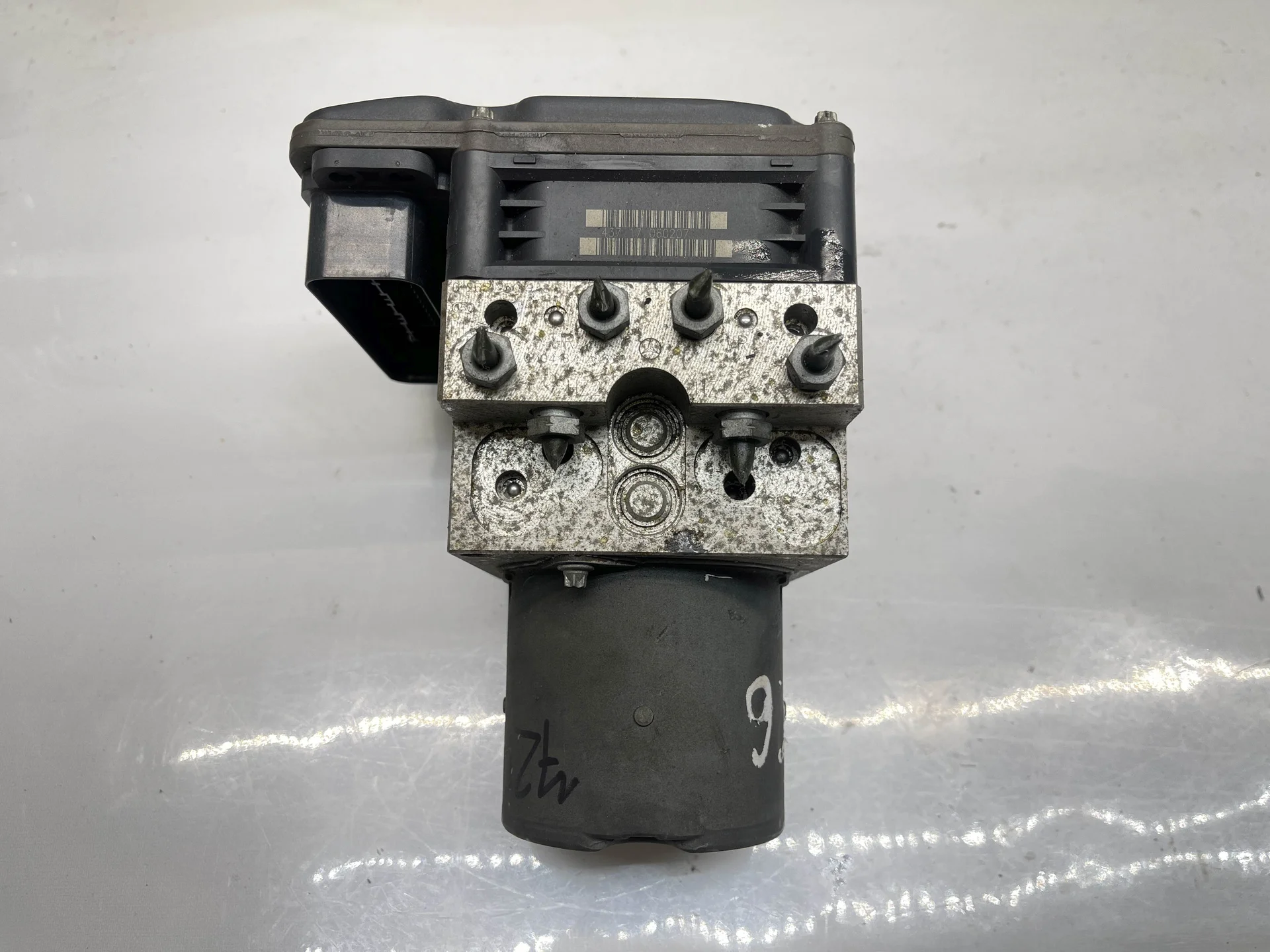 Блок ABS (насос) Mercedes-Benz W211 272 A2114311512 - миниатюра 4