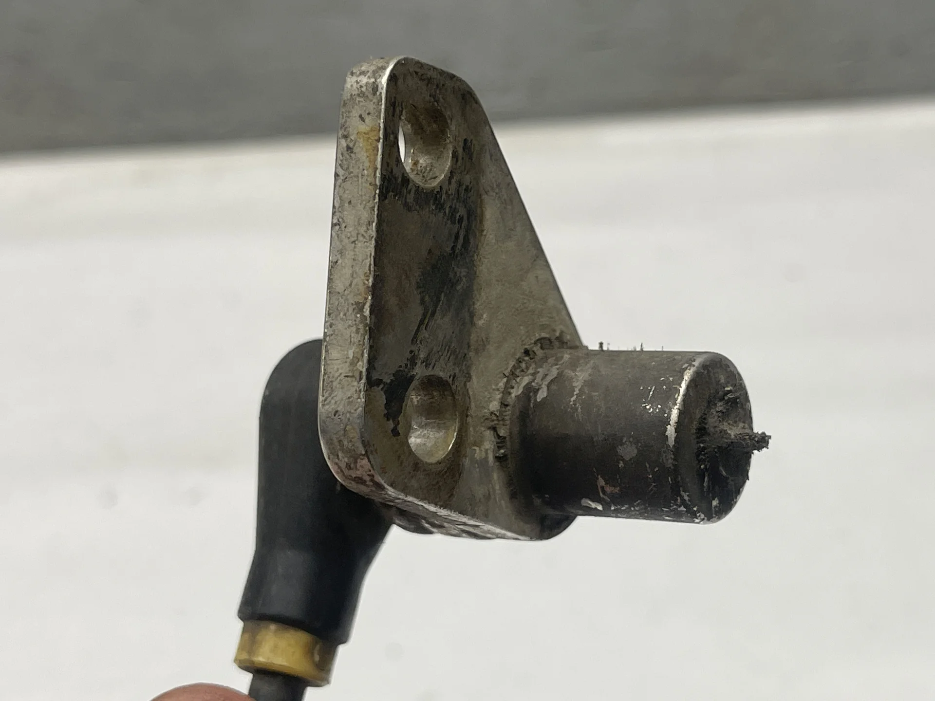 Датчик ABS передний левый Mercedes-Benz W124  A1245401617 - миниатюра 3