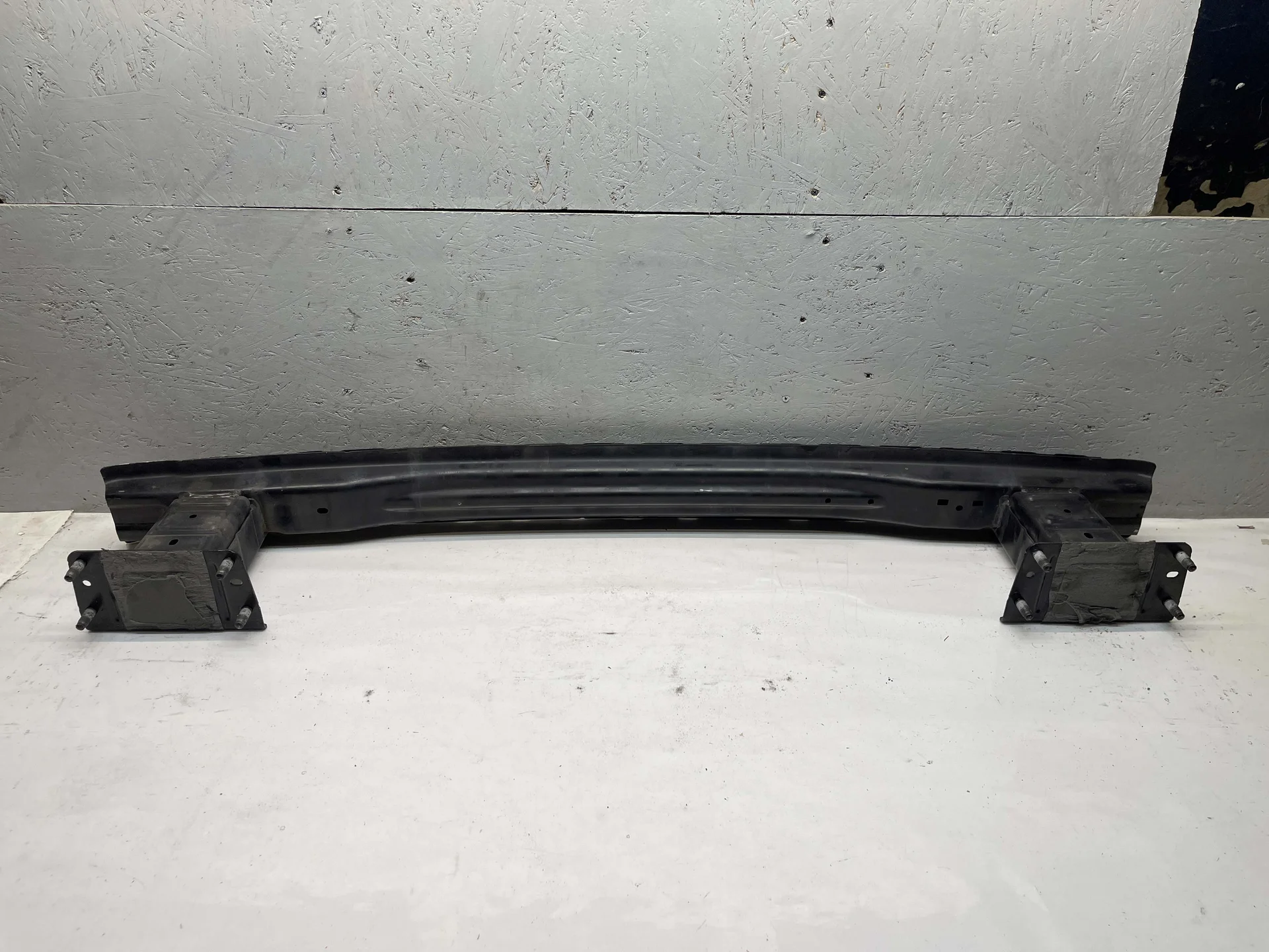 Усилитель заднего бампера Mercedes-Benz W246 270 A2466101100 - миниатюра 2
