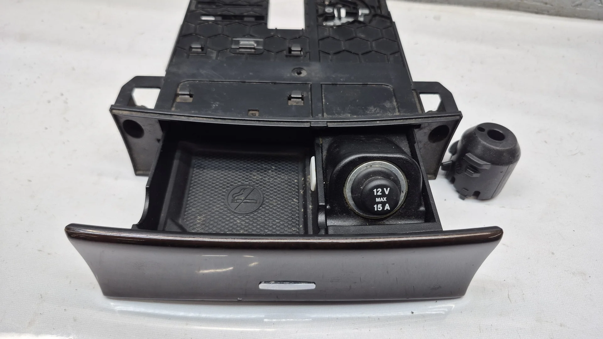 Пепельница передняя Mercedes-Benz W164 A1648100030 - миниатюра 2