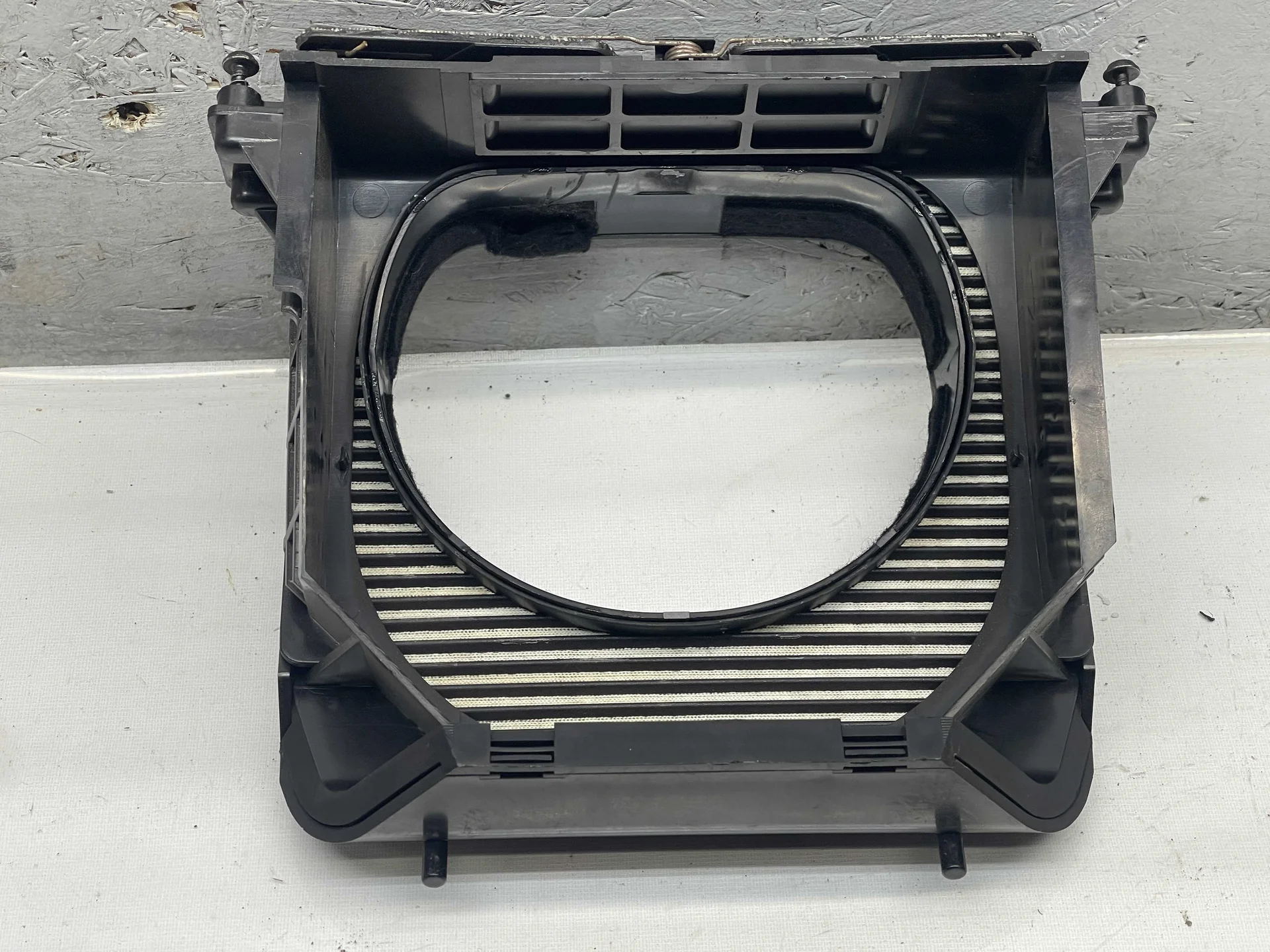 Кожух рулевой колонки Mercedes-Benz R230  A2304600095 - миниатюра 2