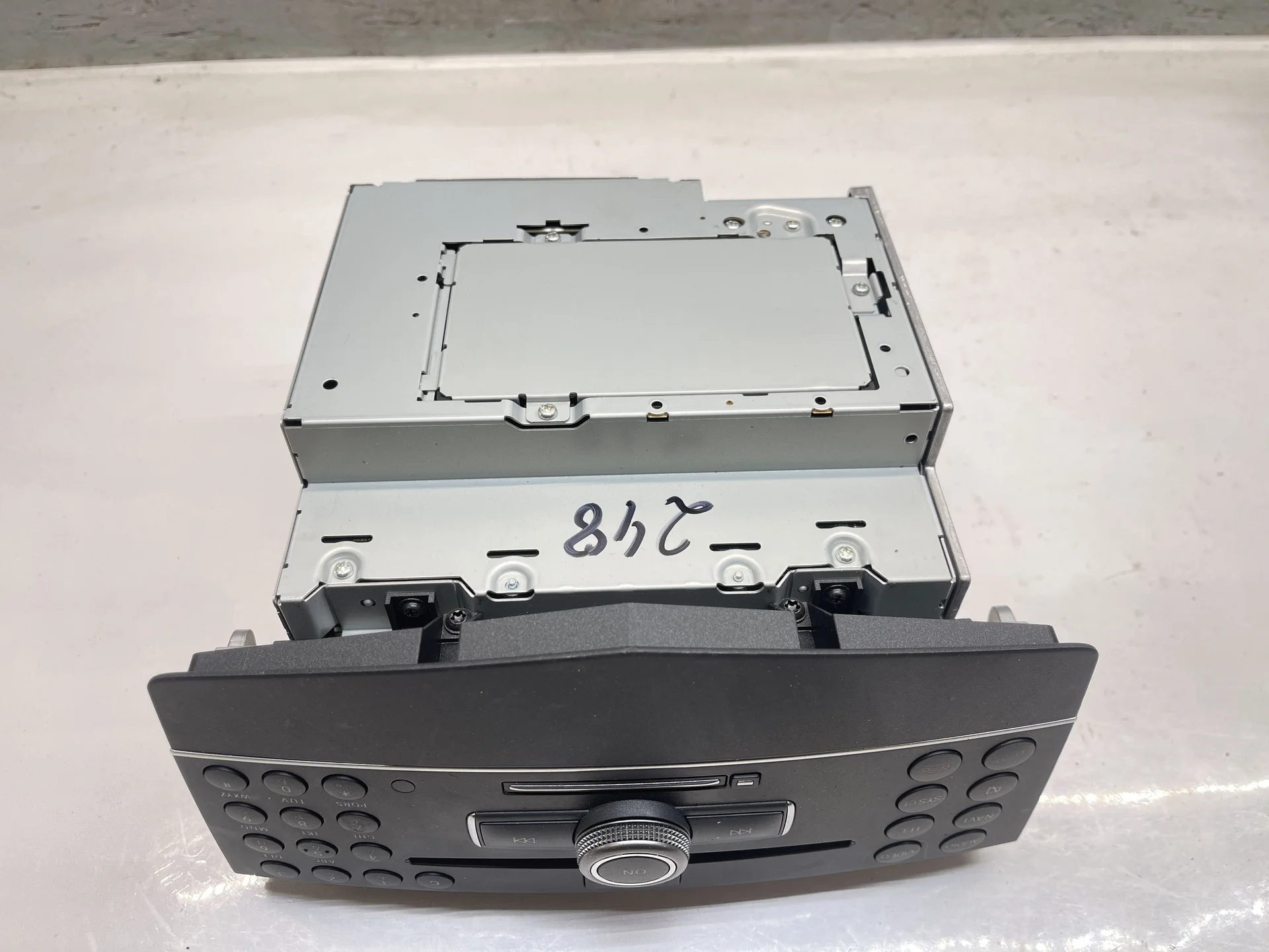 Команд Mercedes-Benz W212 271 A2049006303 - миниатюра 6
