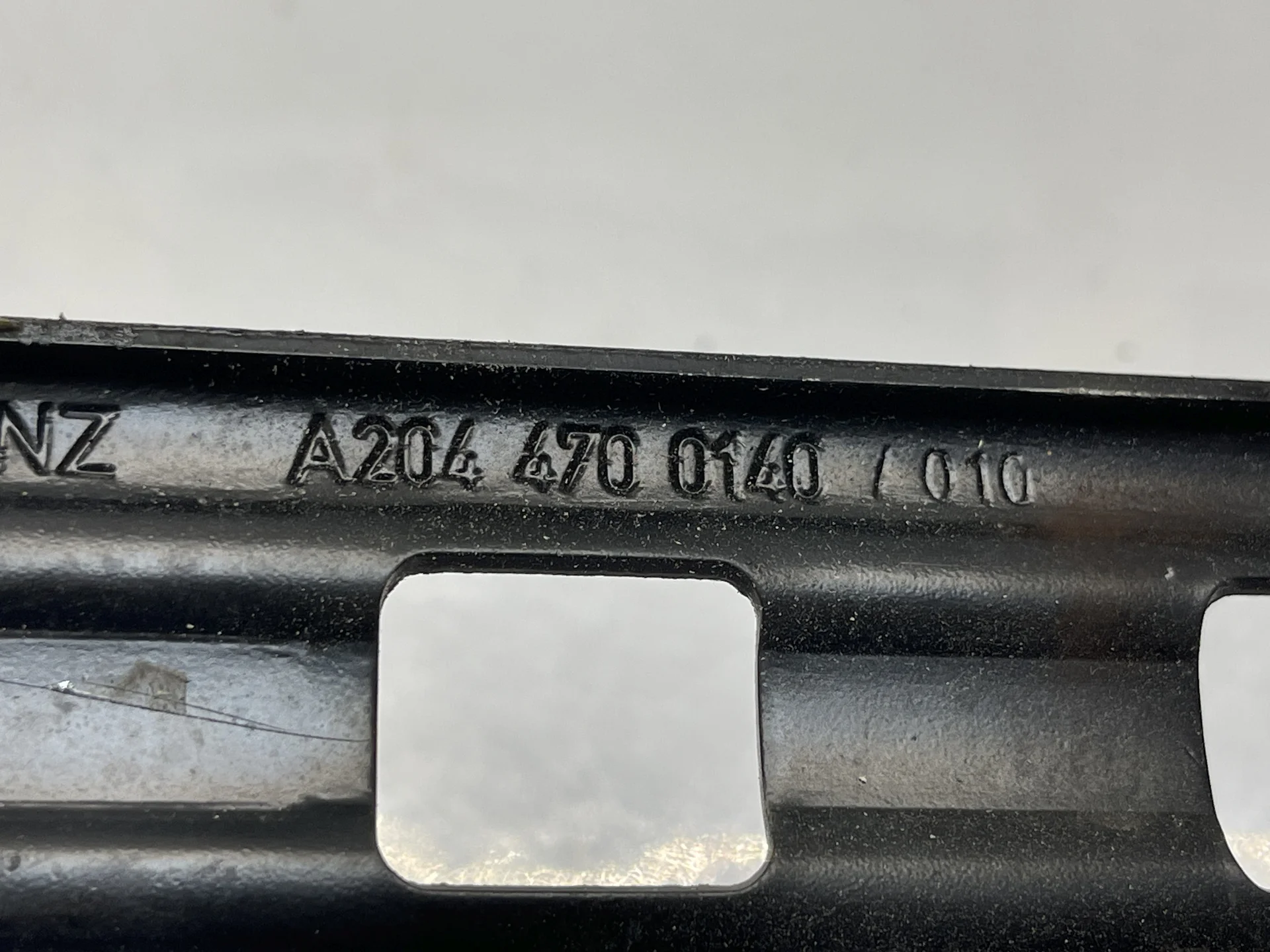 Лента крепления бензобака Mercedes-Benz W204 271 A2044700140 - миниатюра 2
