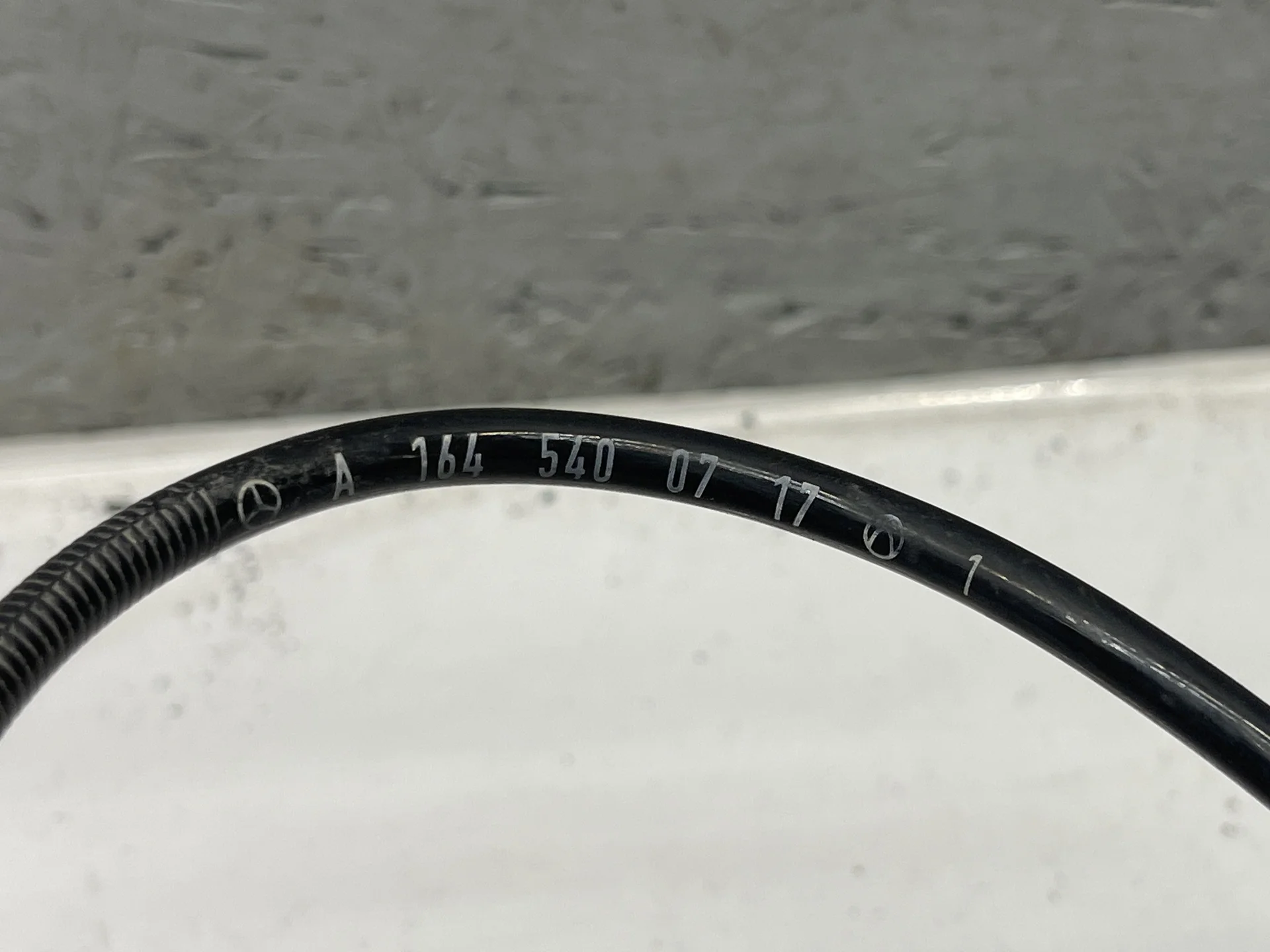 Датчик ABS задний Mercedes-Benz W164  A1645400717 - миниатюра 4