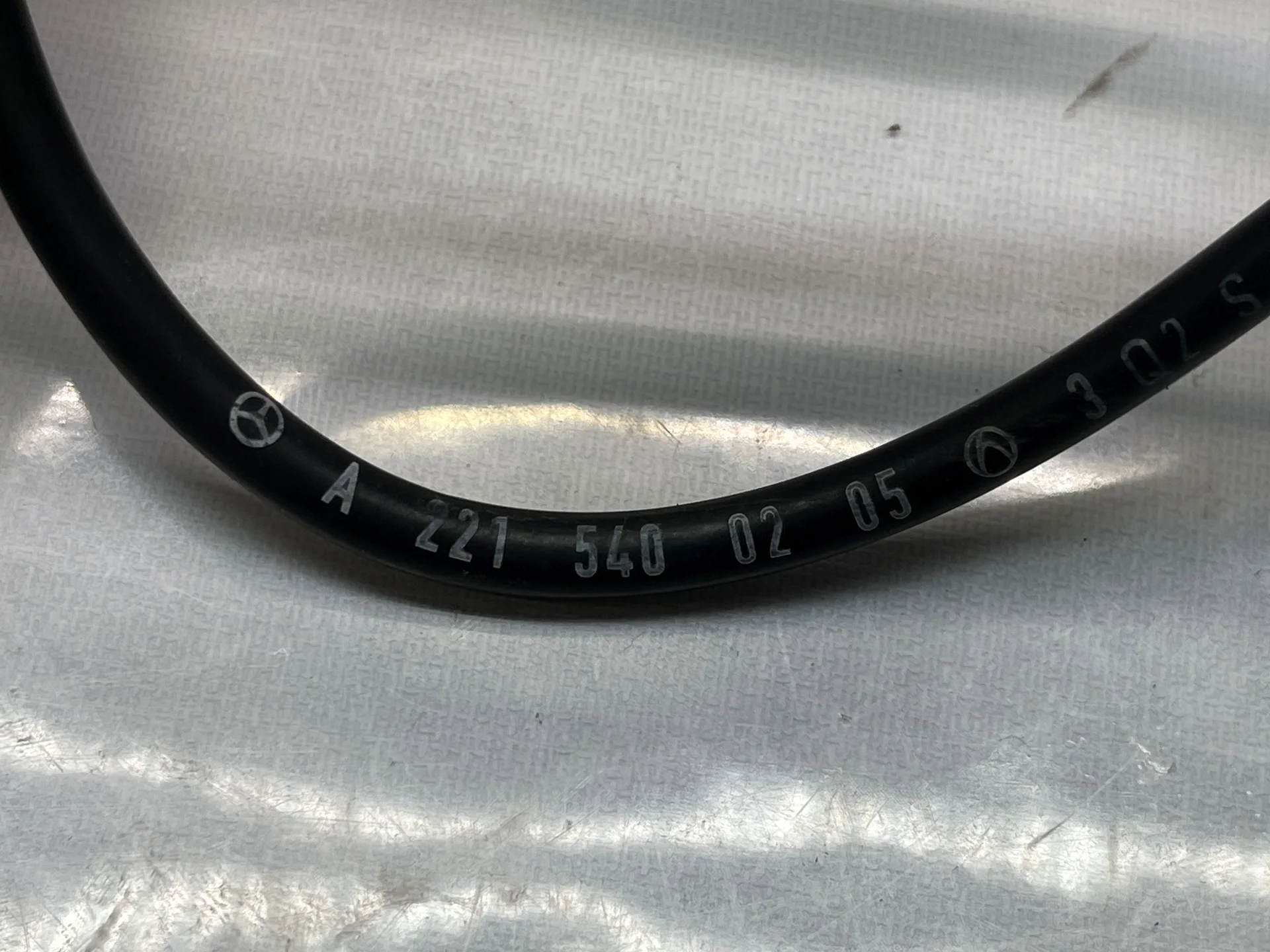 Проводка датчика износа передних колодок Mercedes-Benz W221 A2215400205 - миниатюра 4