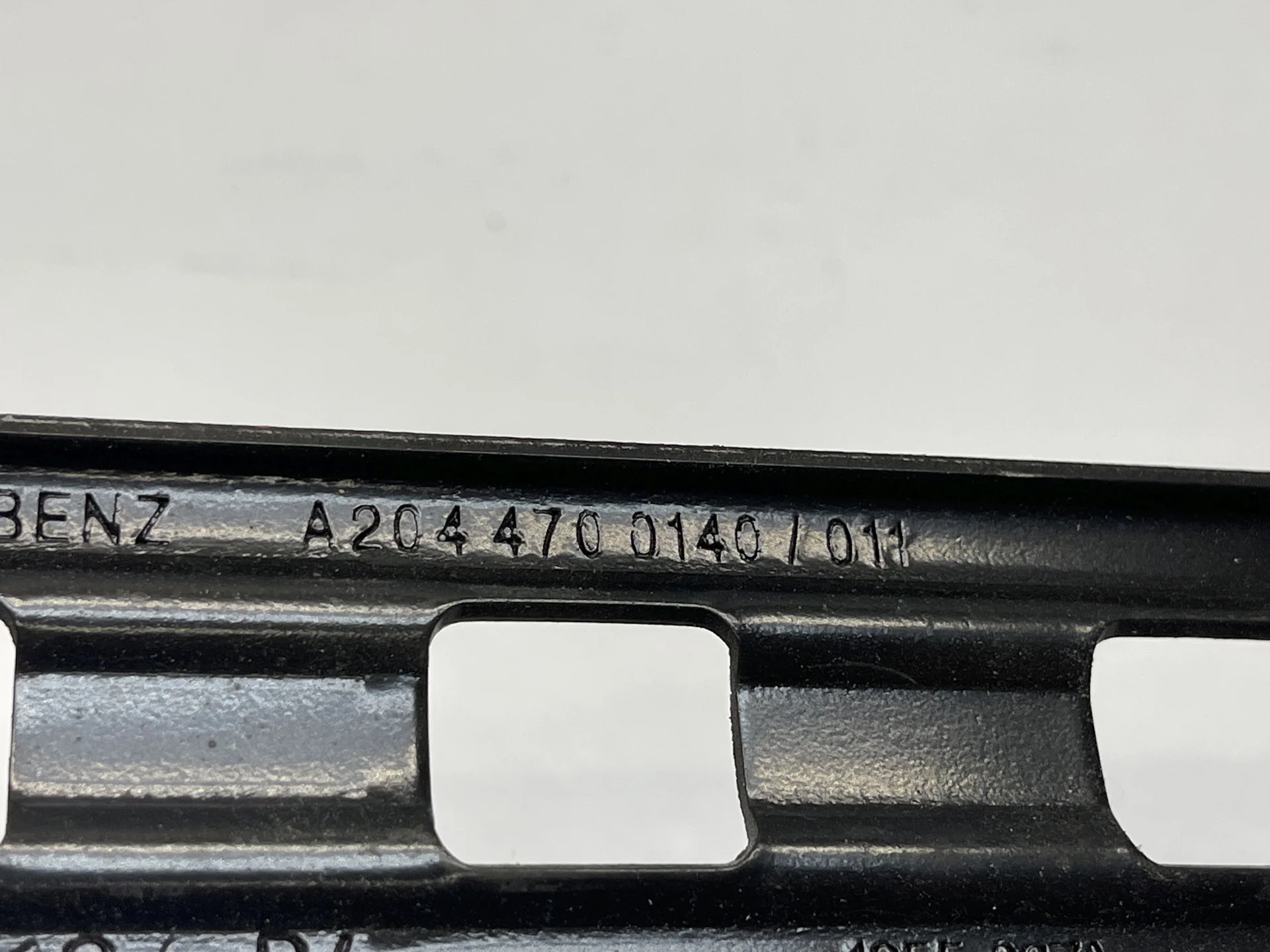 Лента крепления бензобака Mercedes-Benz W204 271 A2044700140 - миниатюра 2