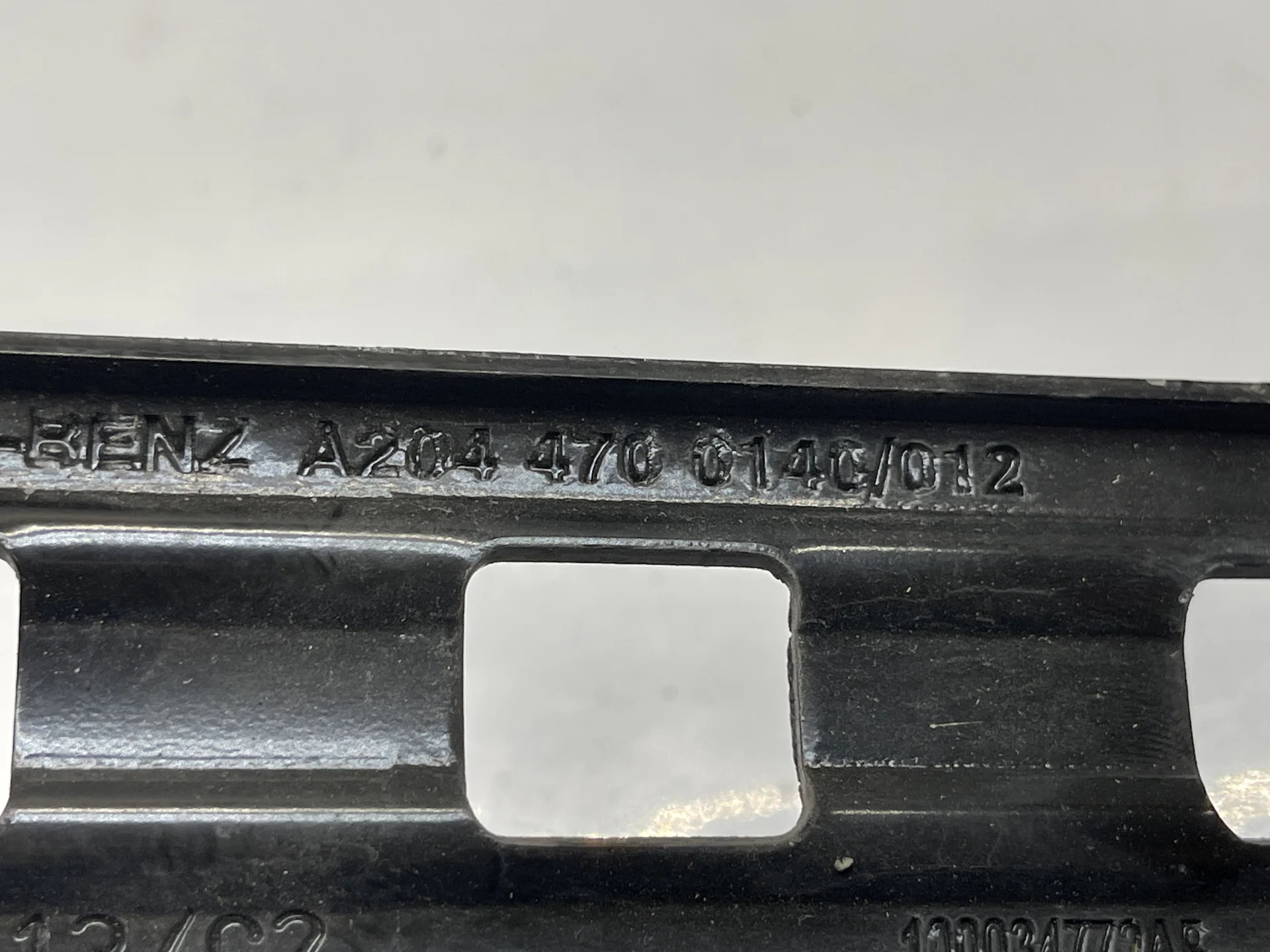 Лента крепления бензобака Mercedes-Benz W204 271 A2044700140 - миниатюра 2