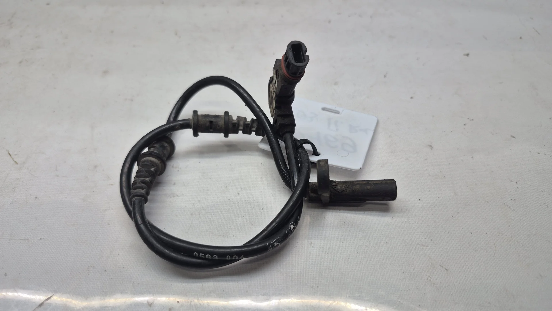 Датчик ABS передний Mercedes-Benz W203  A2035400417