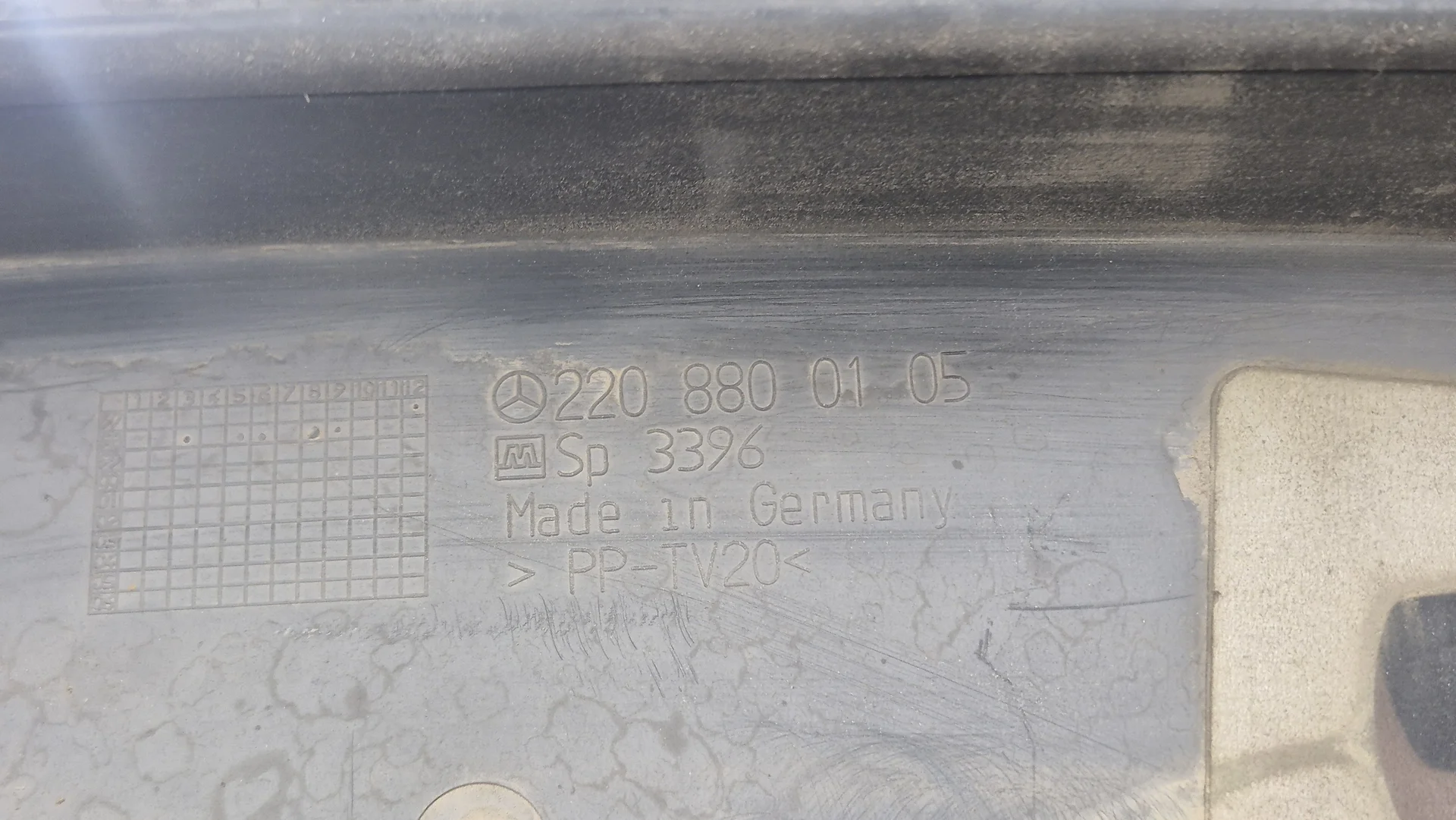 Водосток лобового стекла (жабо) Mercedes-Benz W220  A2208800105 - миниатюра 3