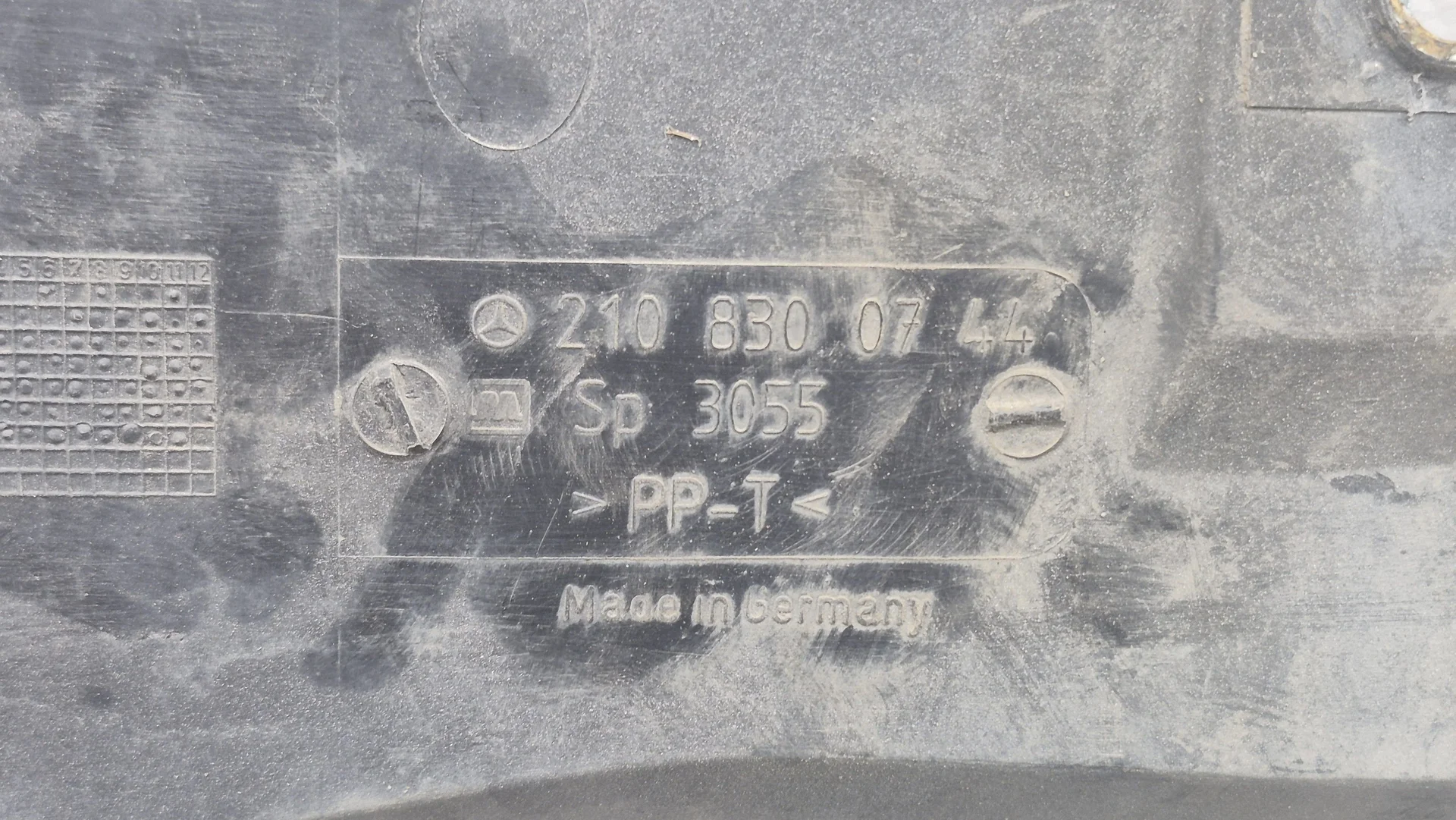 Водосток лобового стекла (жабо) Mercedes-Benz W210 A2108300744 - миниатюра 3
