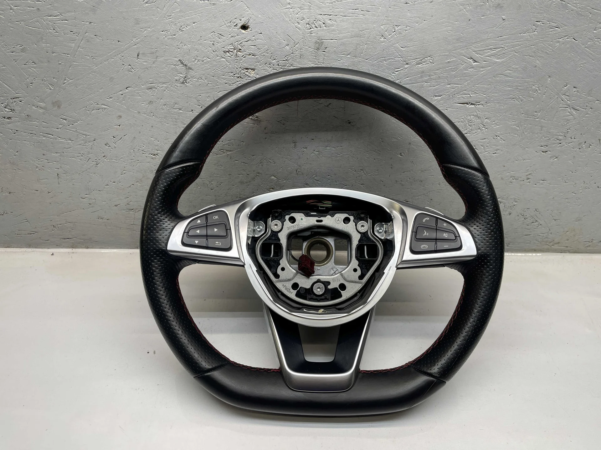 Руль Mercedes-Benz C117 270 A0004603403 - изображение 1
