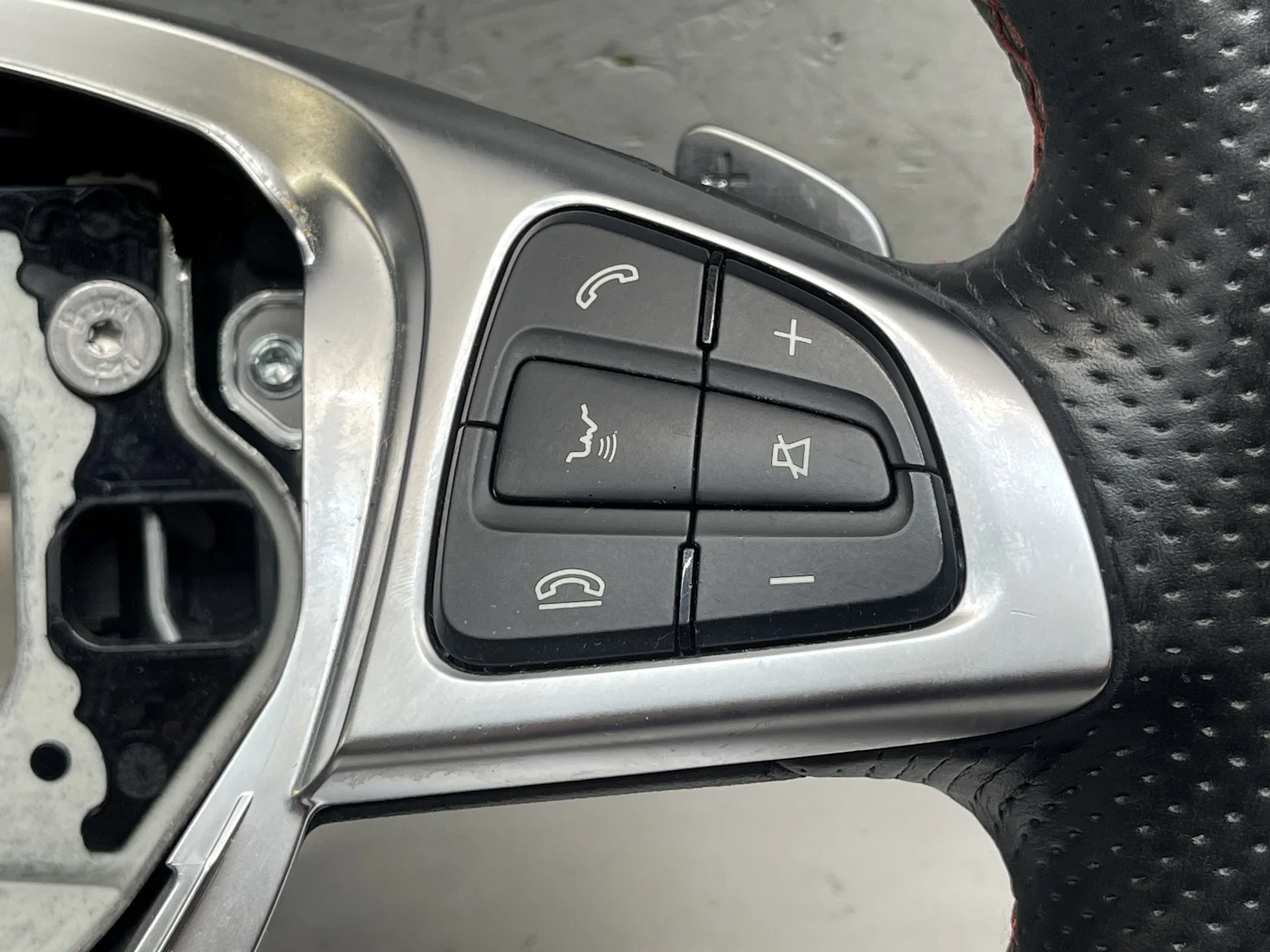 Руль Mercedes-Benz C117 270 A0004603403 - миниатюра 2