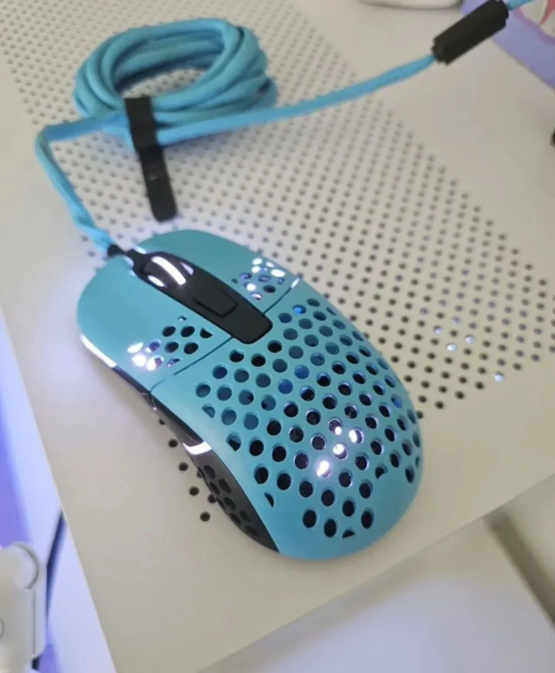 Игровая мышь xtrfy m42 rgb ultra-light - миниатюра 2