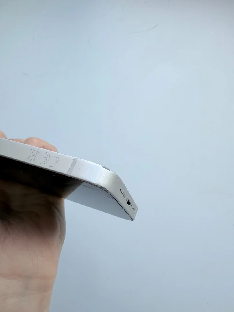 iPhone 13, 256gb, белый - миниатюра 4