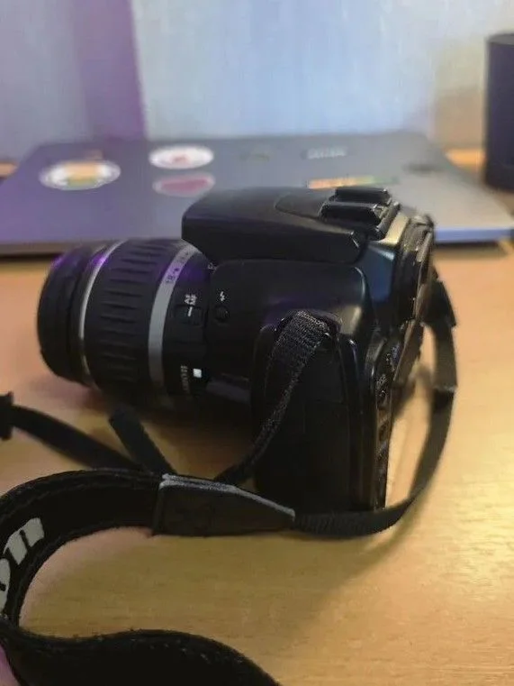 Фотоаппарат Canon EOS 1000D - миниатюра 4