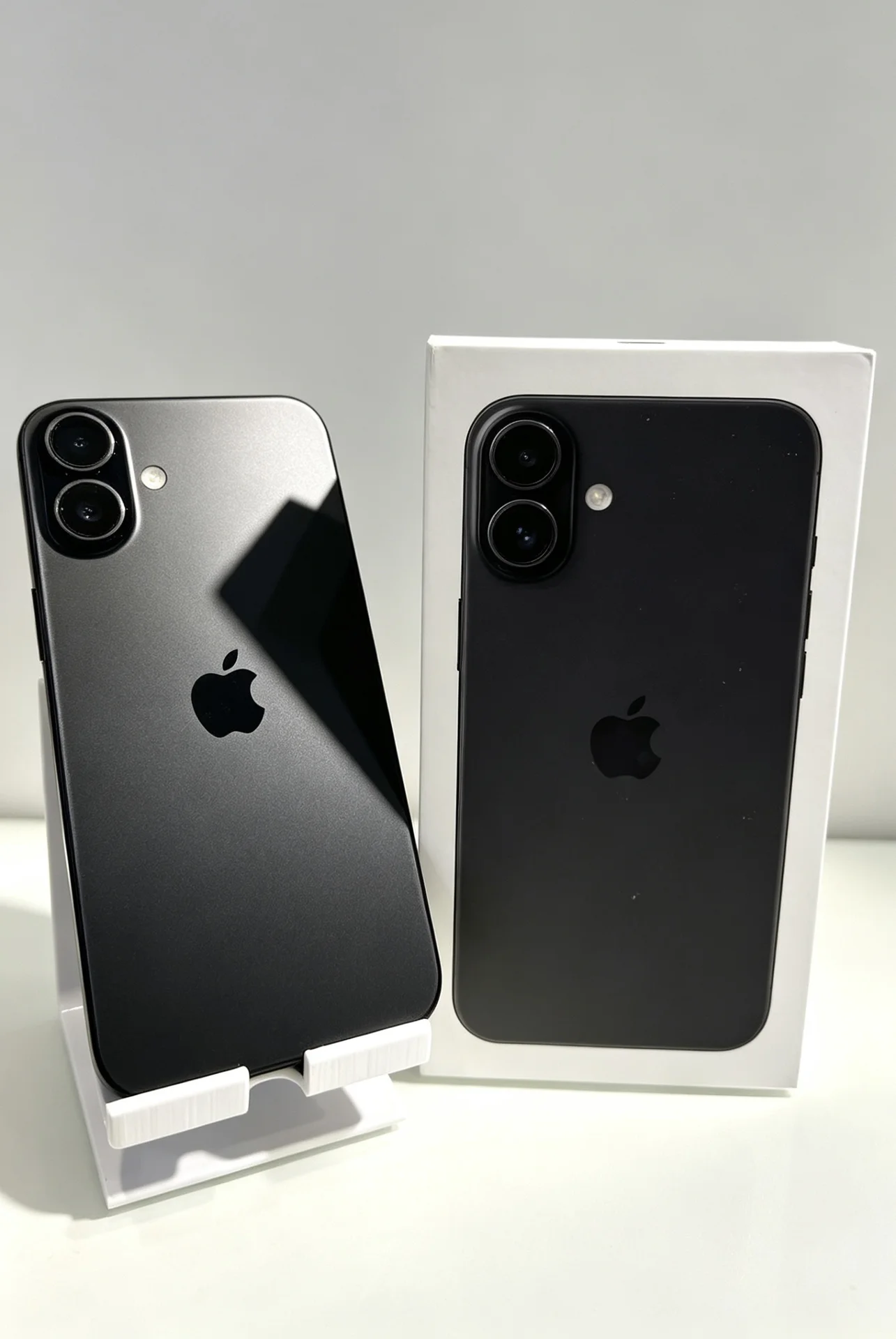 iPhone 16 Plus - изображение 1