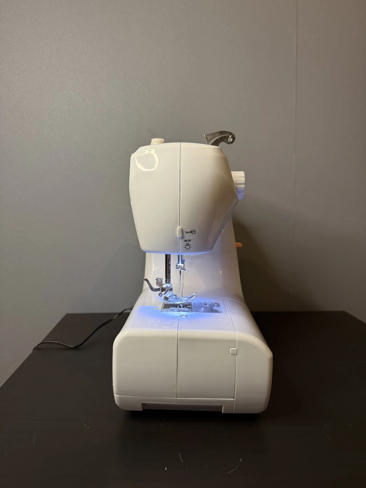 Швейная машинка Dexp SM-1600H - миниатюра 2