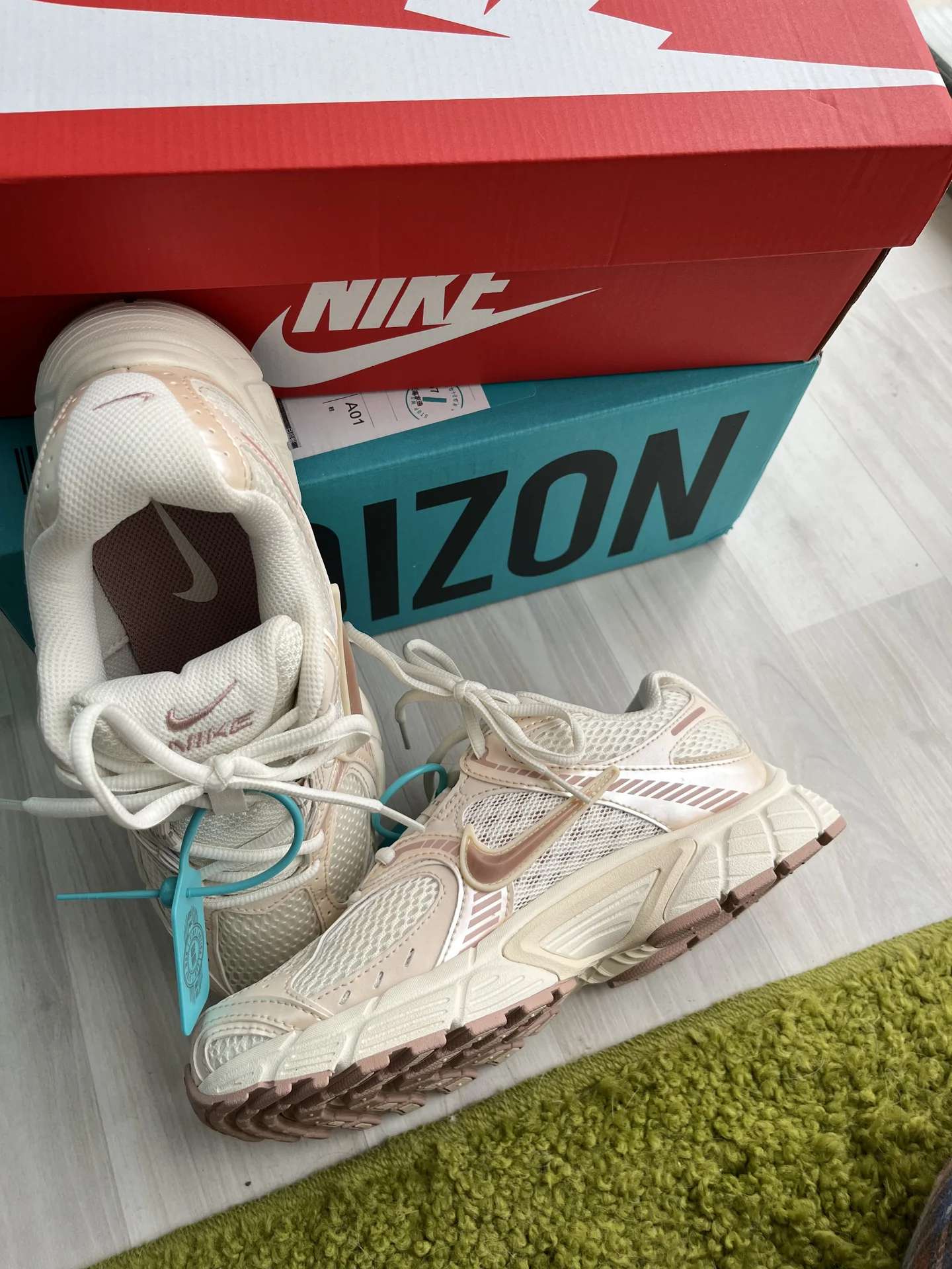 Кроссовки Nike V5 RNR - миниатюра 5