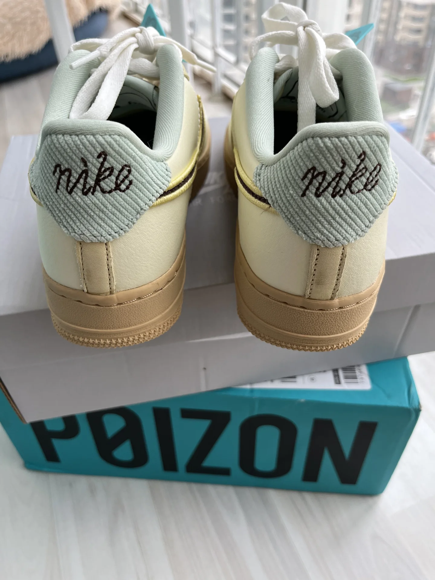 Кроссовки Nike air force 1 - миниатюра 4