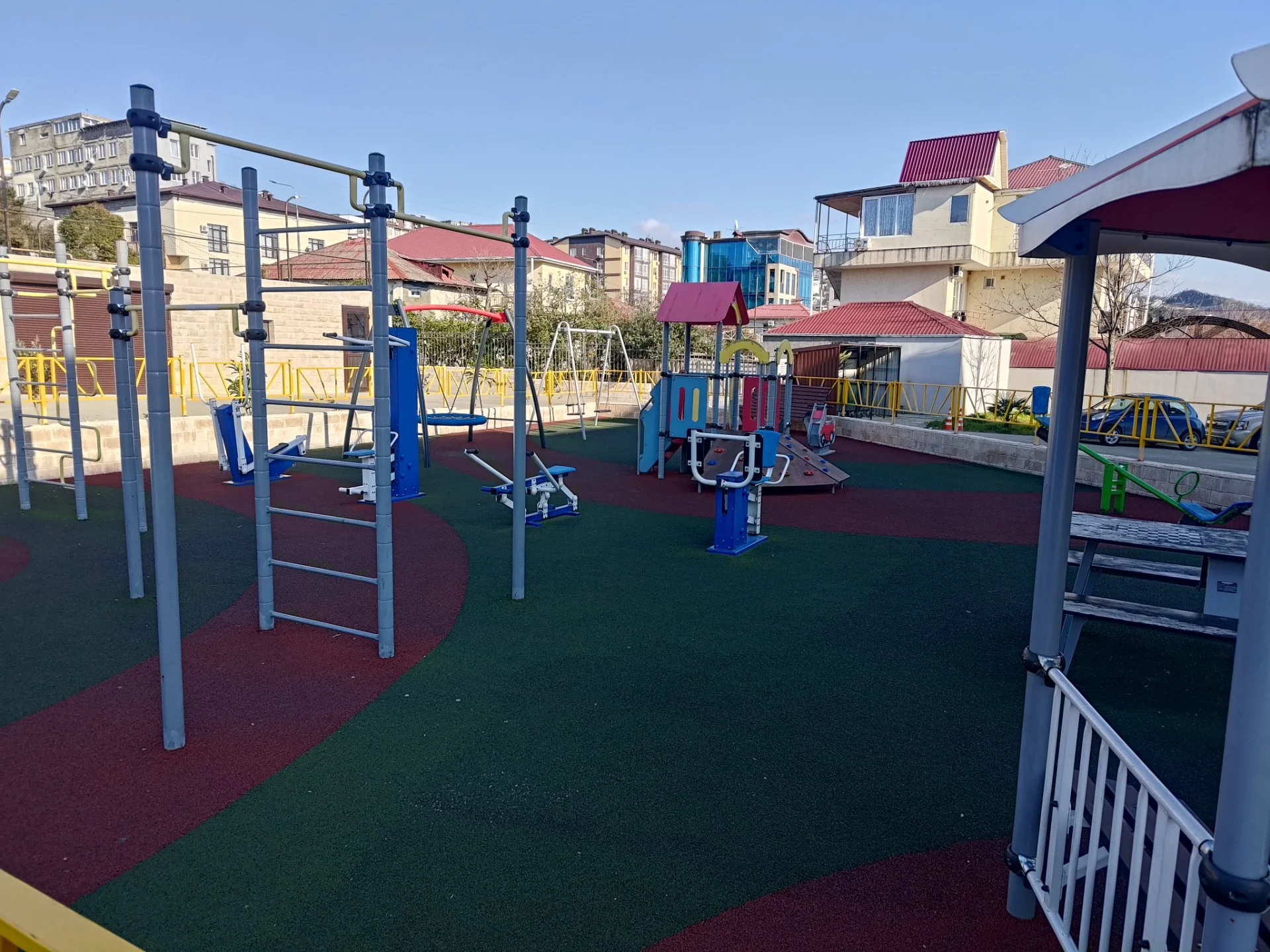 Продам Квартиру в пгт Сириус - миниатюра 18