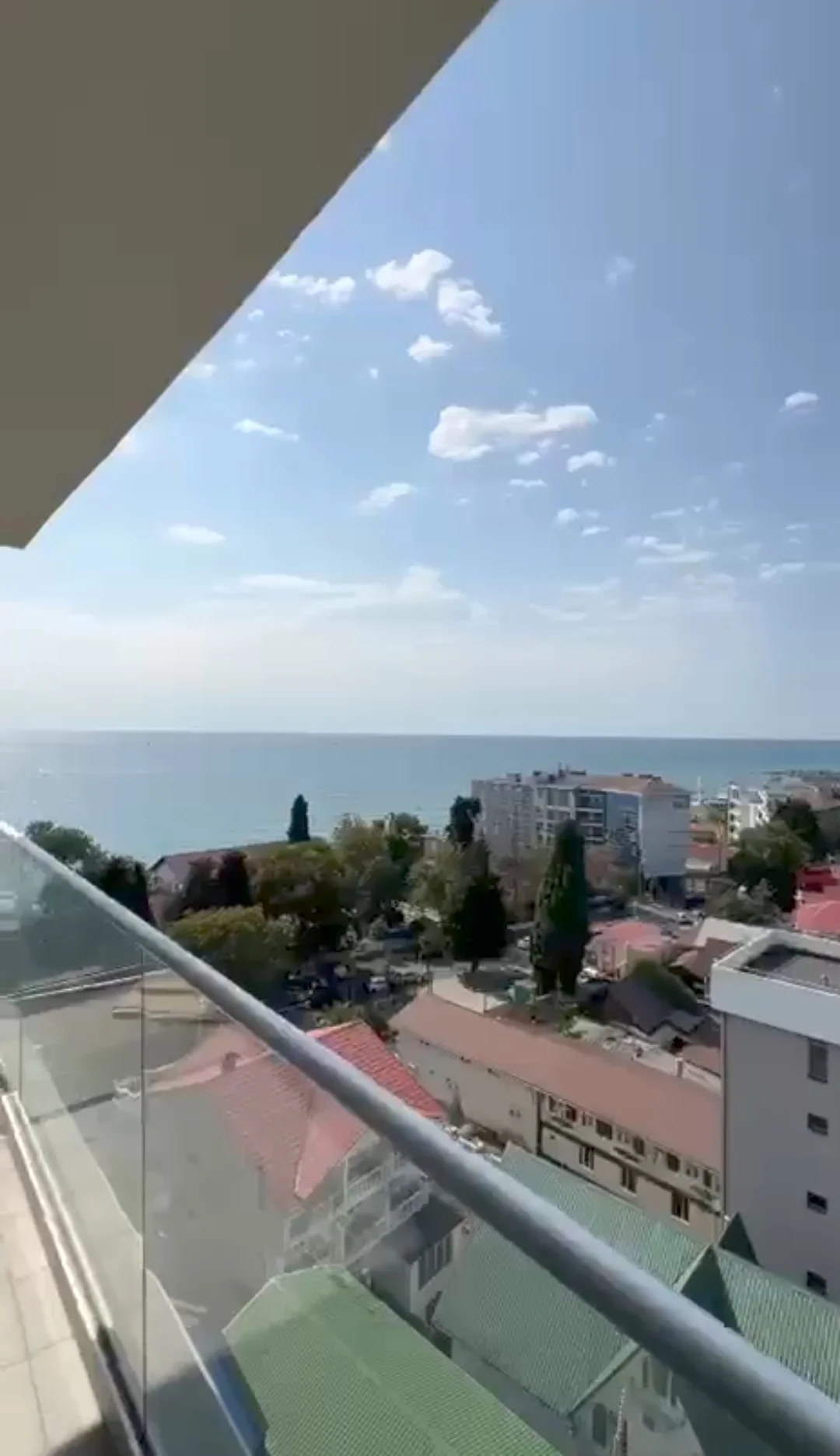 Торцевой, фасадный апартамент 66.7кв.м с видом на море. - миниатюра 5