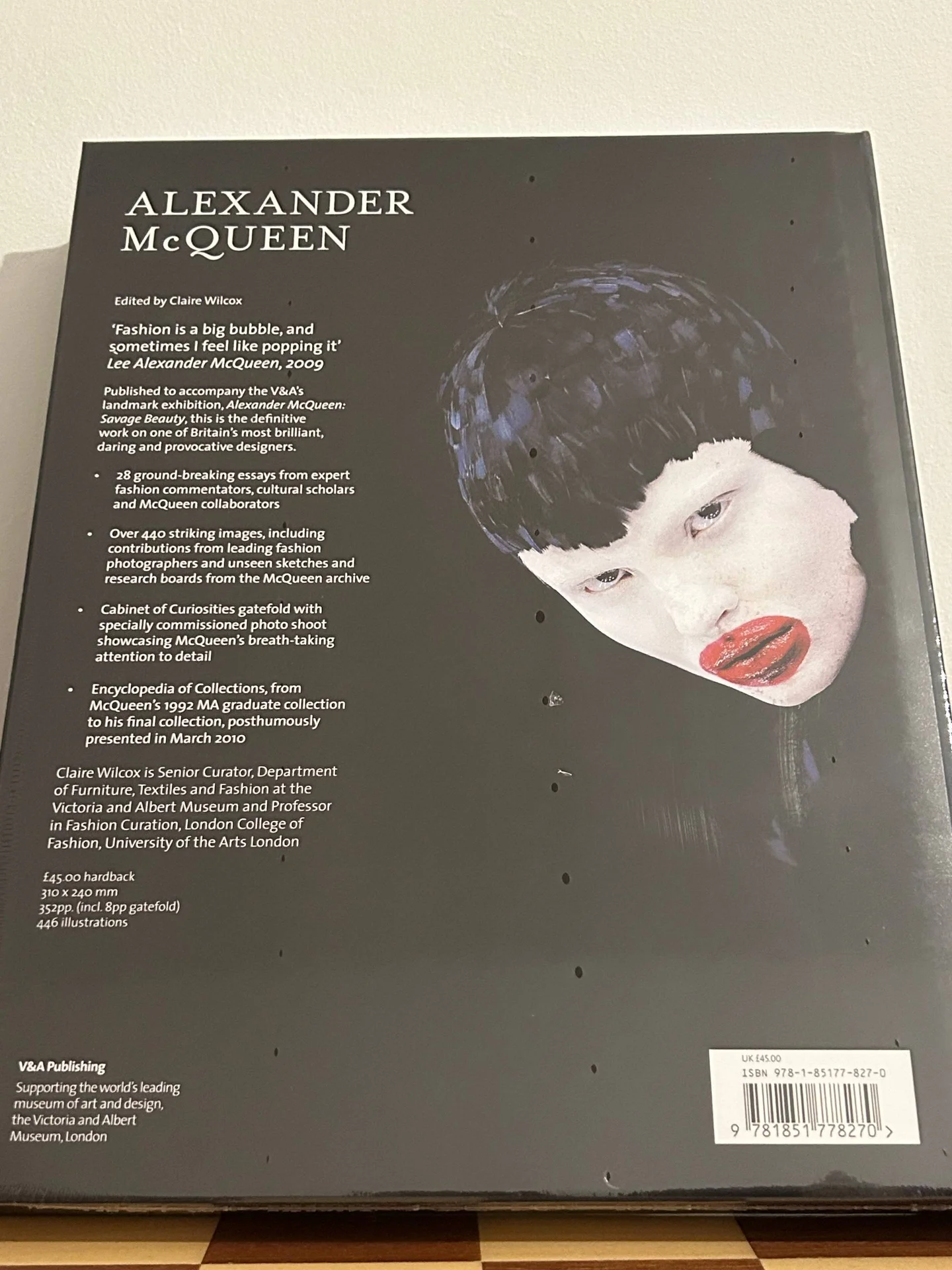 Книга Alexander Mcqueen - миниатюра 2