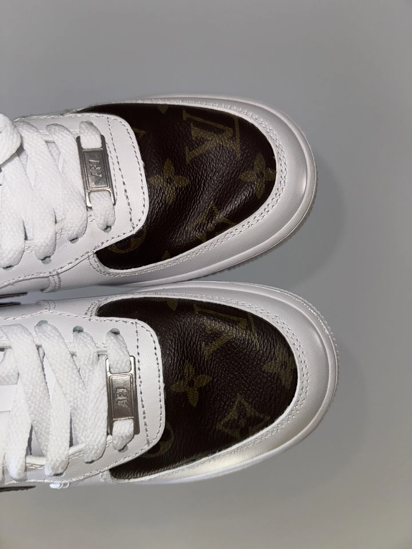 Nike Air Force LV