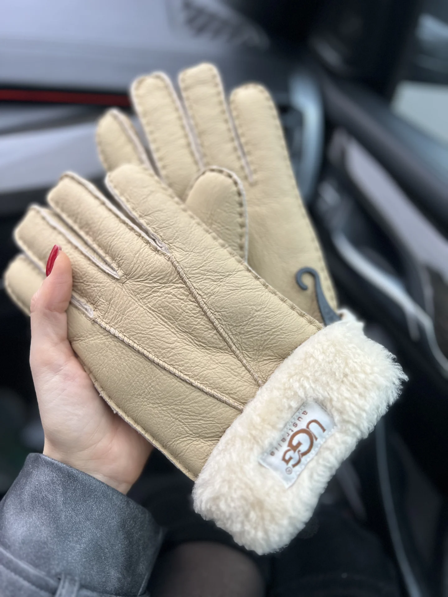 перчатки ugg - миниатюра 3