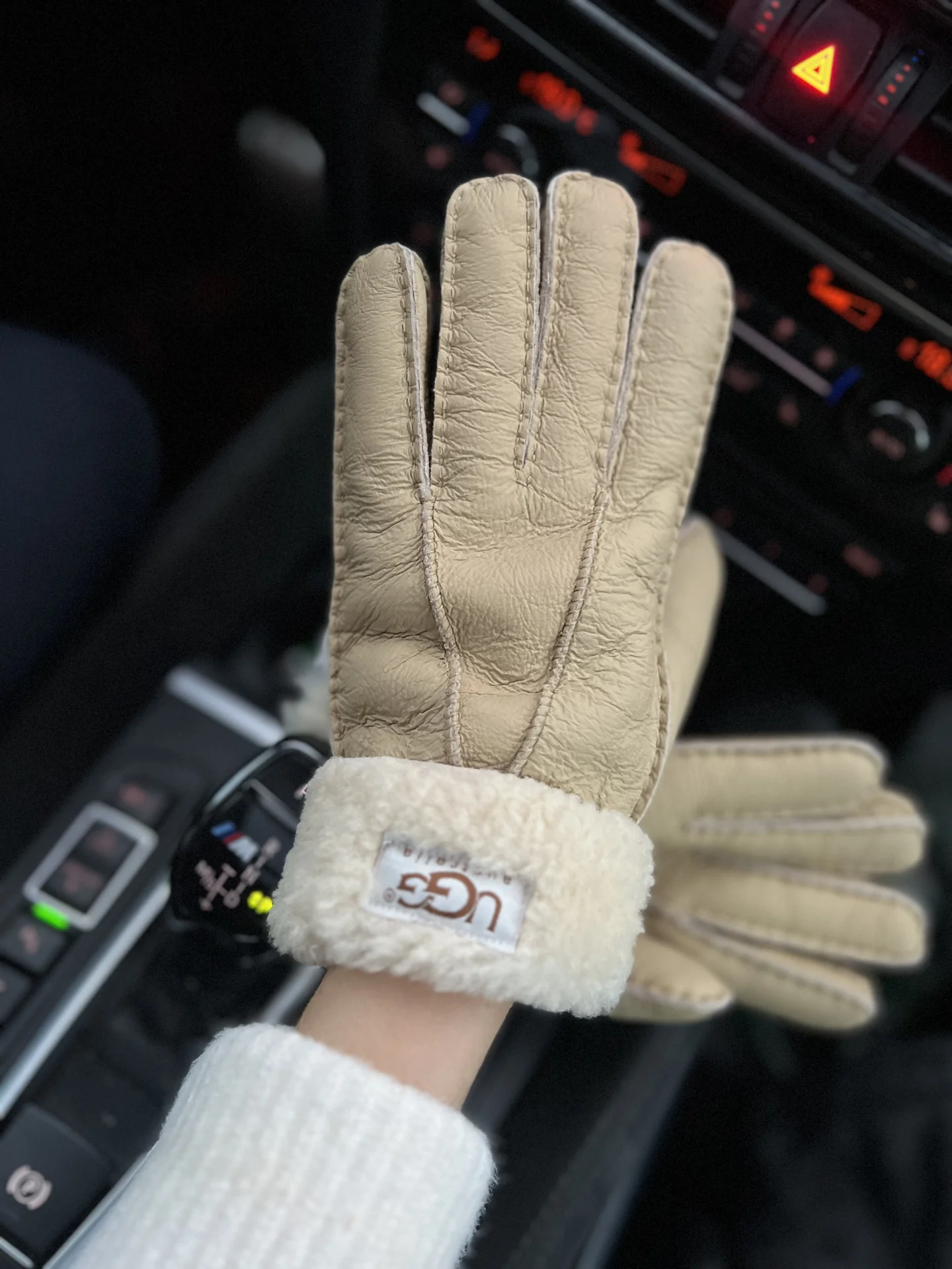 перчатки ugg - миниатюра 4