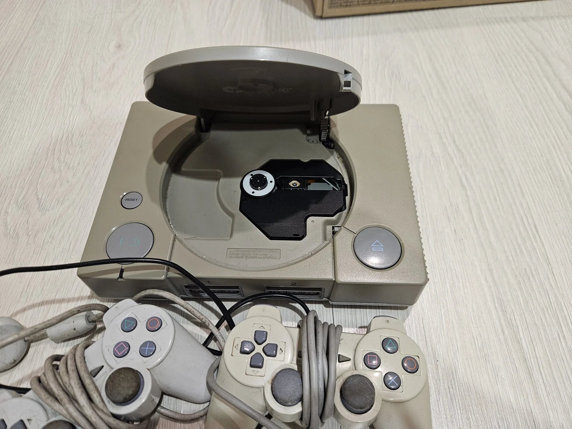 Sony playstation 1 - миниатюра 2