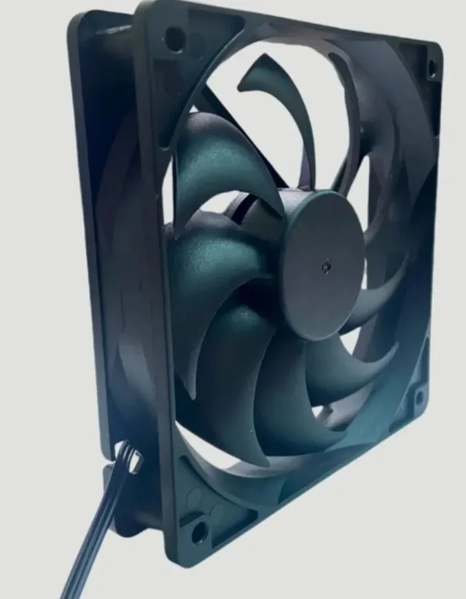9 лопастей Вентилятор 120x120x25 мм 12V - миниатюра 3