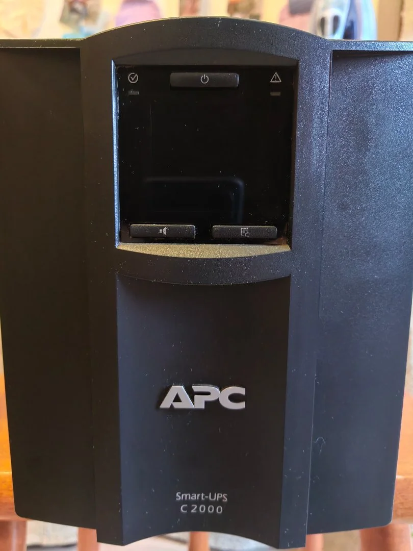 Ибп APC SMC2000I Smart-UPS C 2000VA - изображение 1