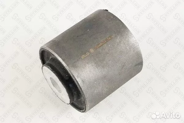 Сайлентблок рычага Stellox 7700896SX (MB W140/C140 91-99) - изображение 1