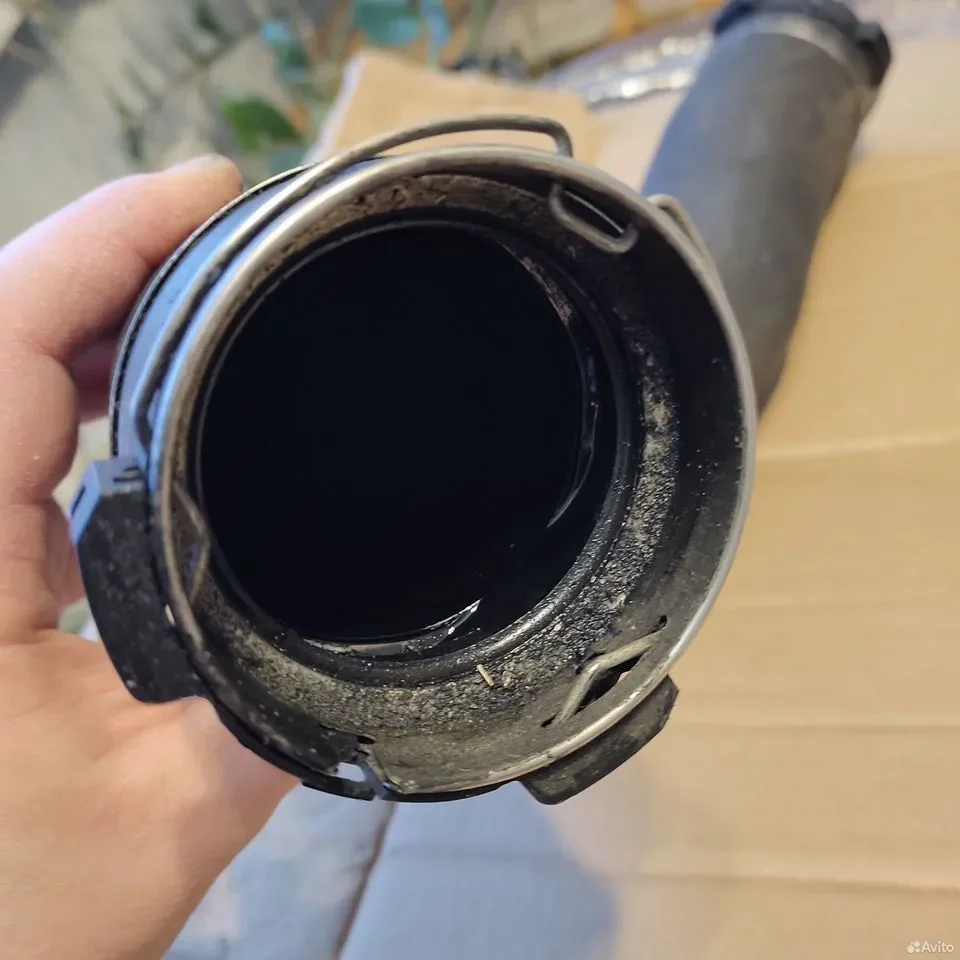 Патрубок интеркулера BMW F07 F10 F11 N47D20 - изображение 1