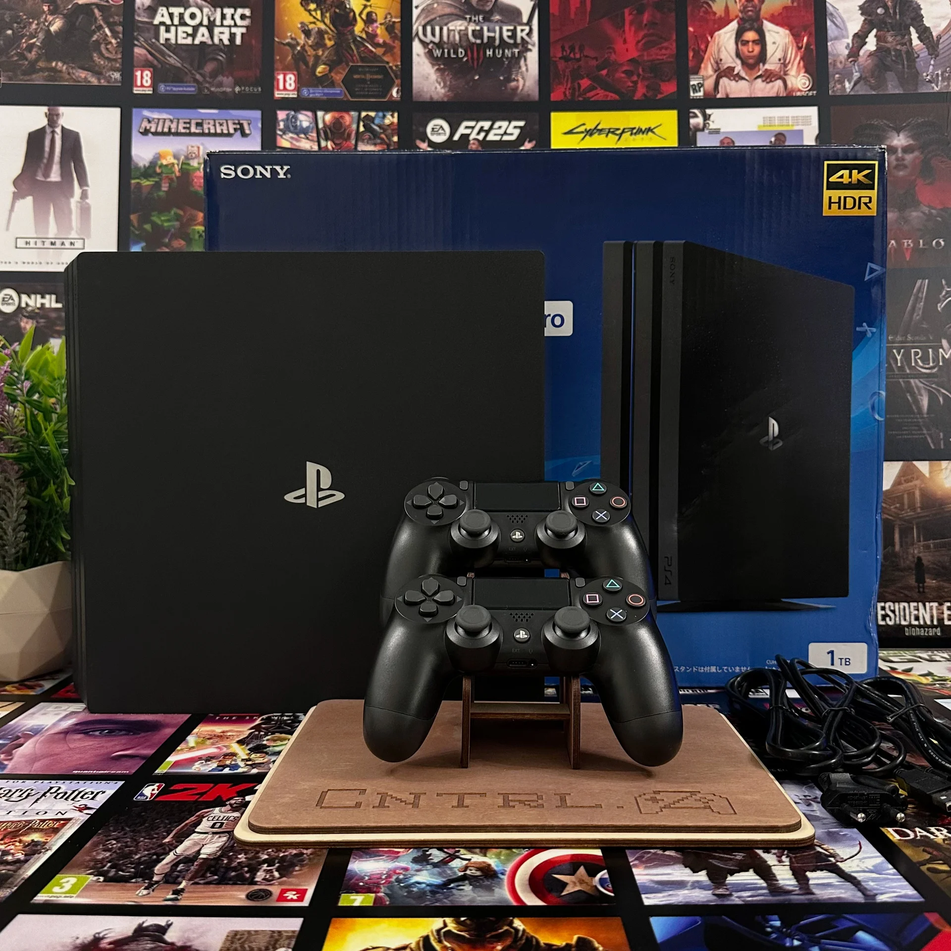 Sony Playstation 4 Pro 1000 гб 170 игр 2 джойстика - миниатюра 3
