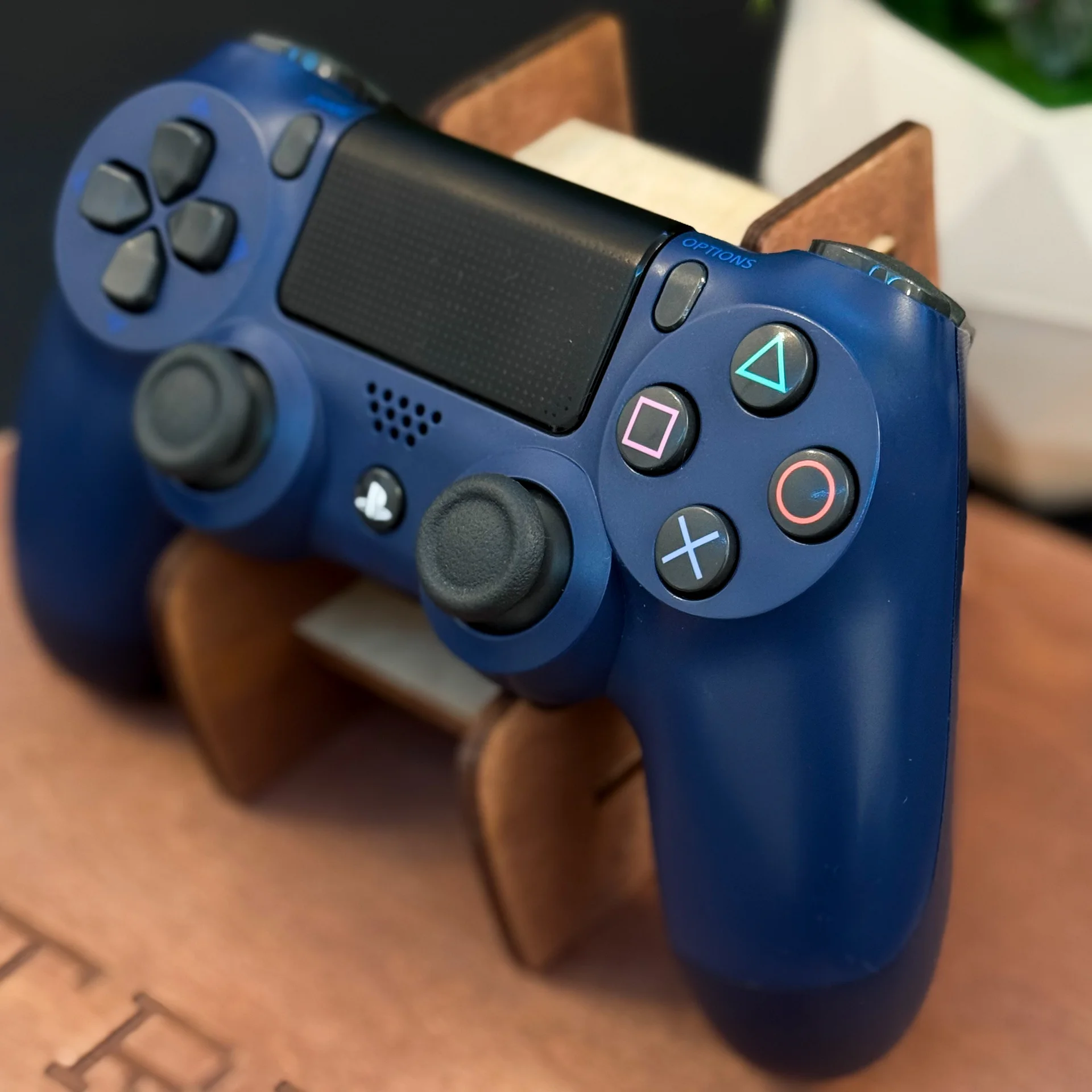 Геймпад Dualshock 4 v2 Оригинальный темно синий - миниатюра 6